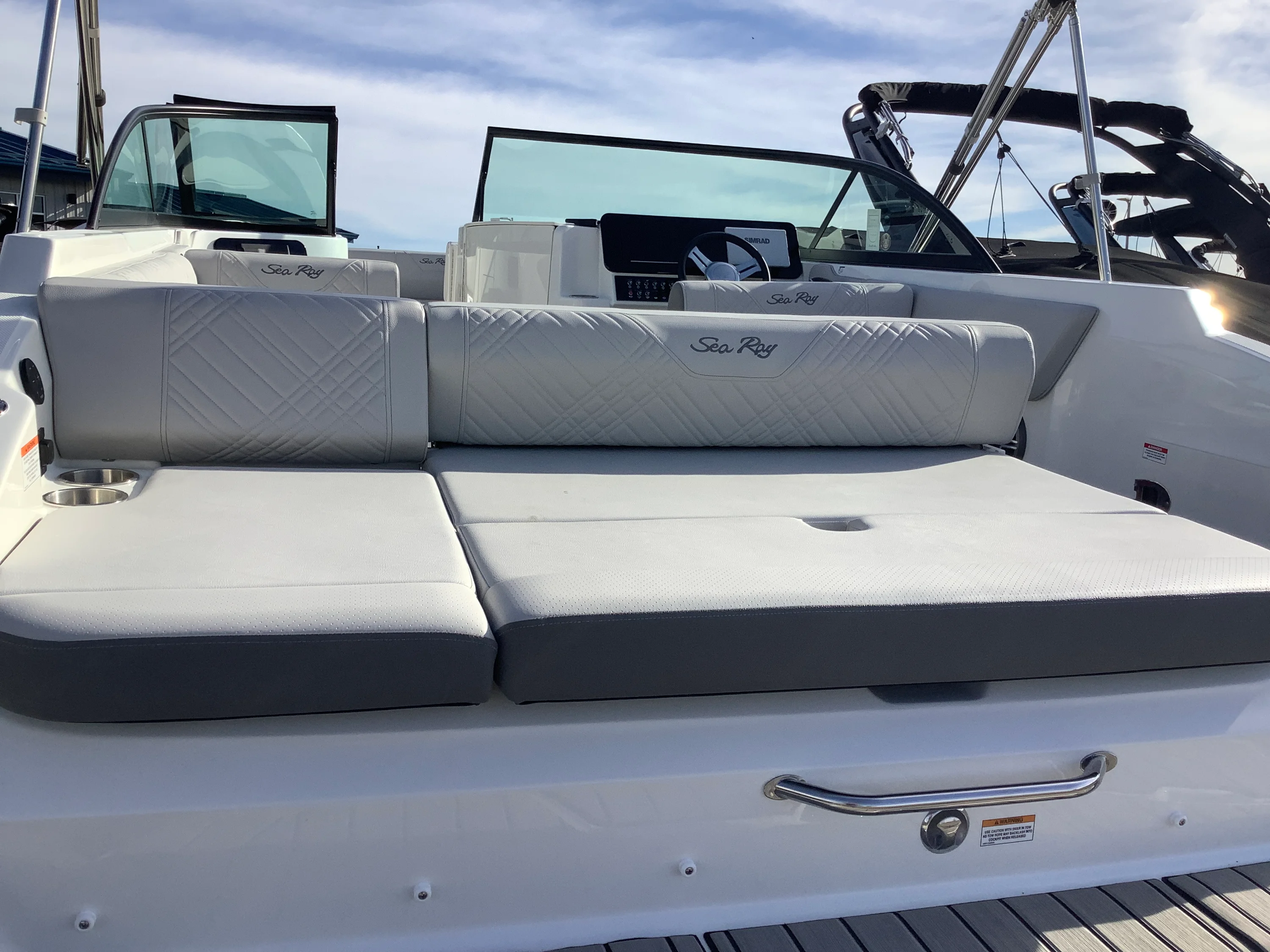 2026 Sea Ray SDX 230 Image Thumbnail #6