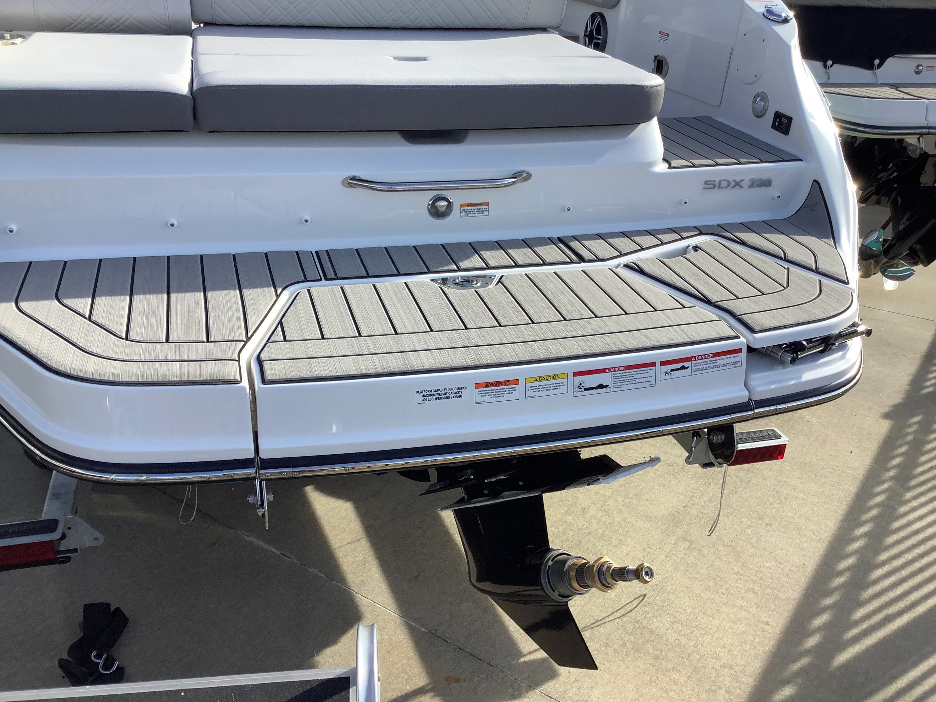 2026 Sea Ray SDX 230 Image Thumbnail #5