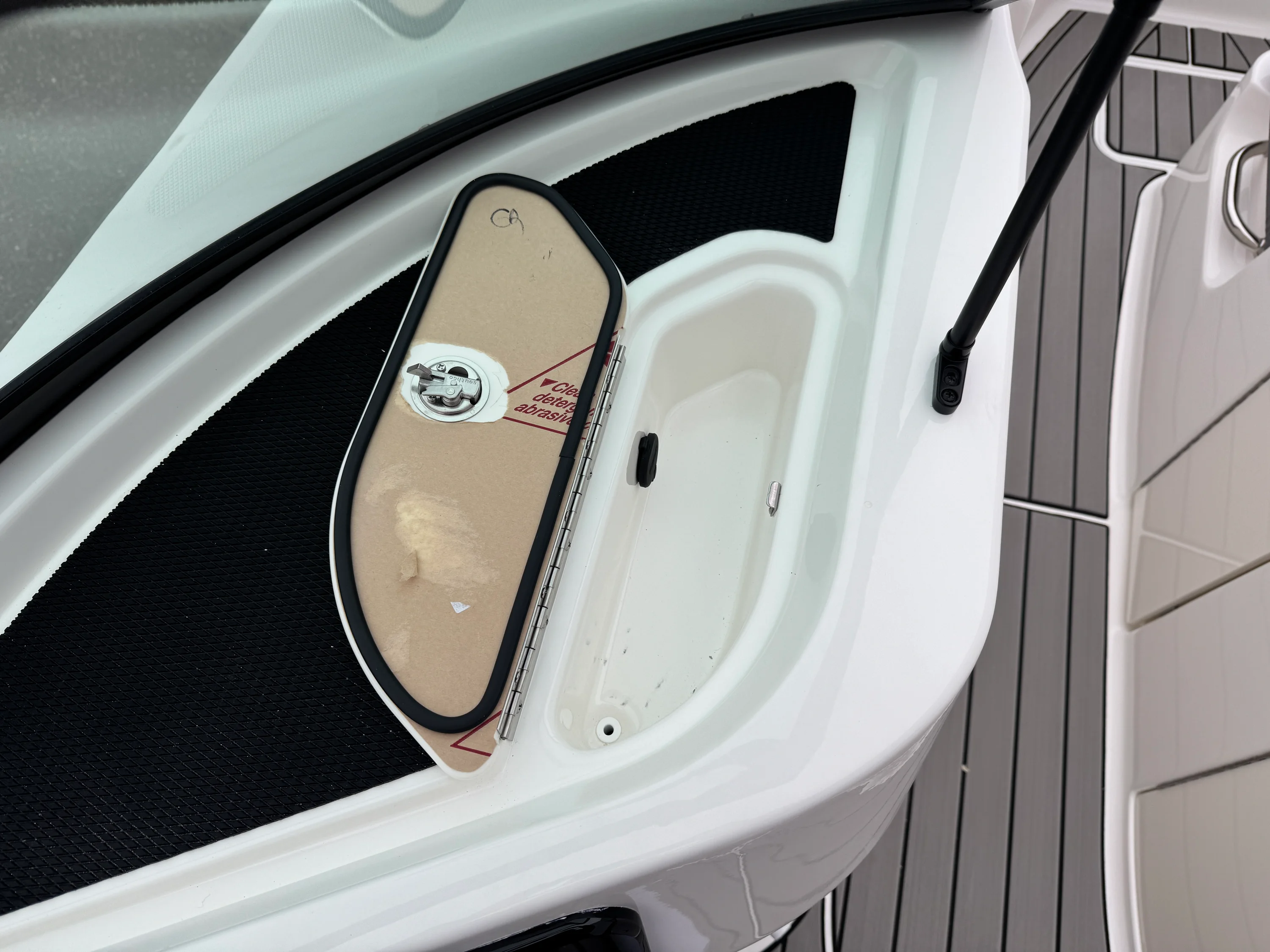 2026 Sea Ray SDX 230 Image Thumbnail #30