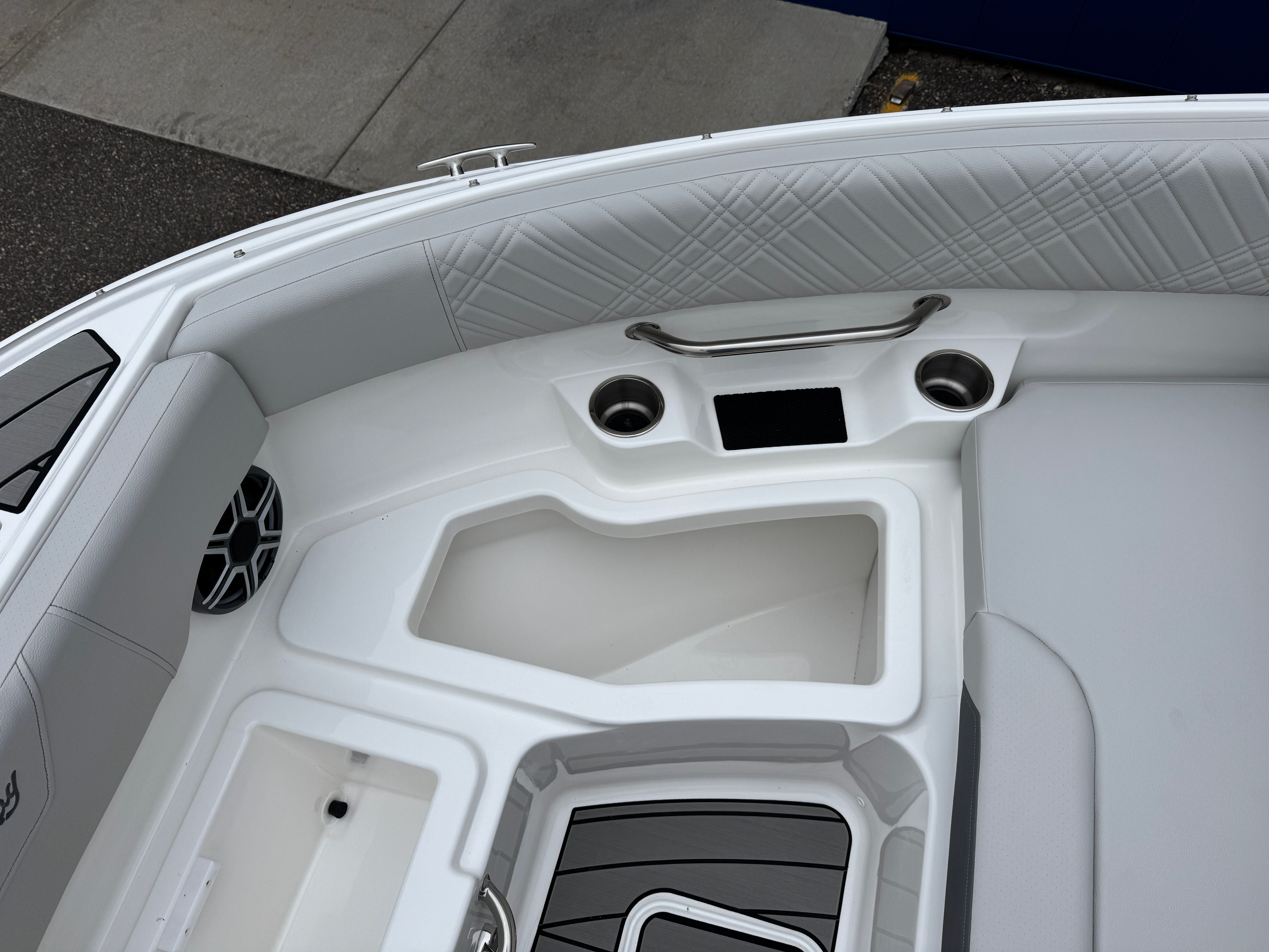 2026 Sea Ray SDX 230 Image Thumbnail #53