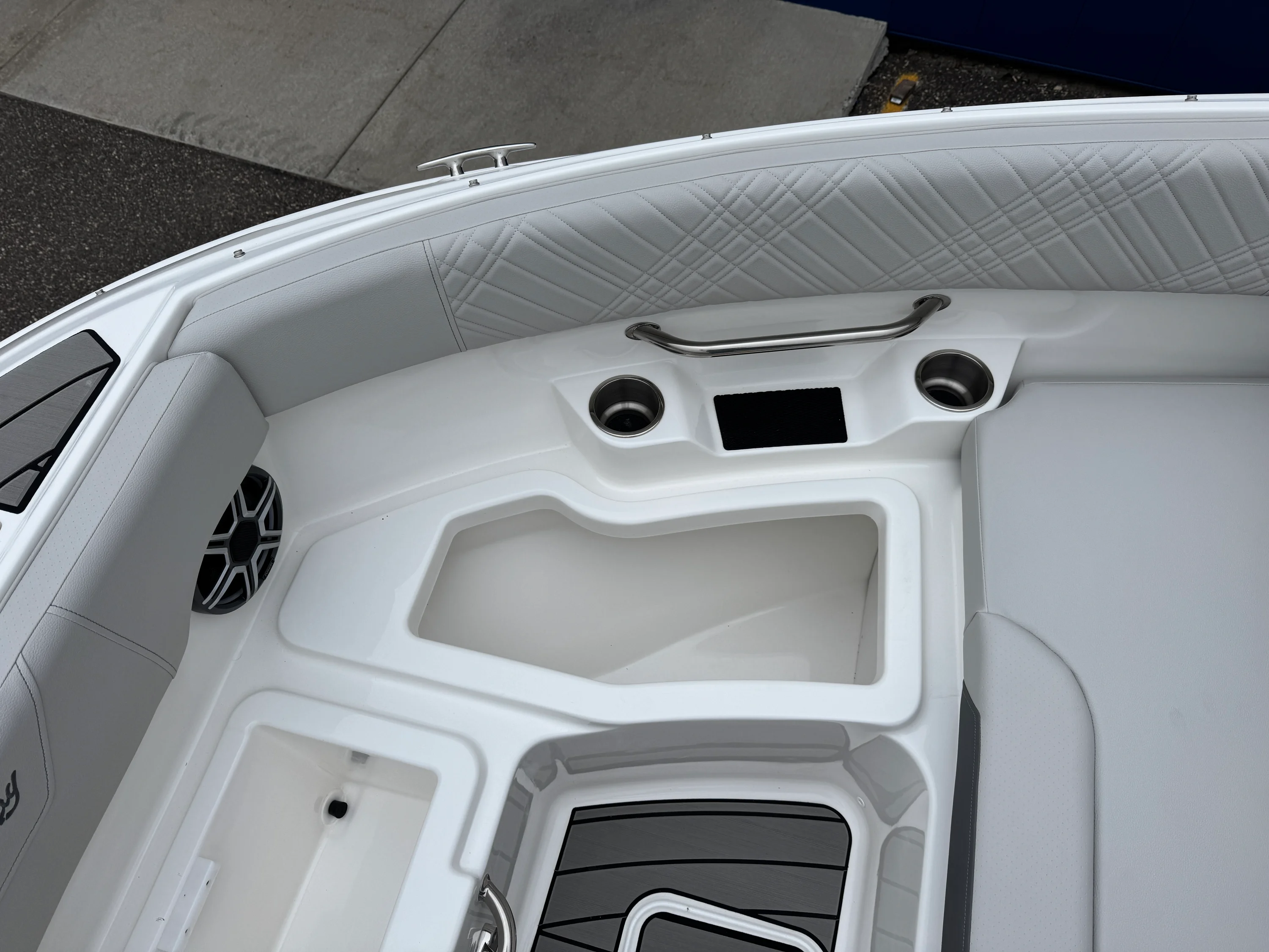 2026 Sea Ray SDX 230 Image Thumbnail #53