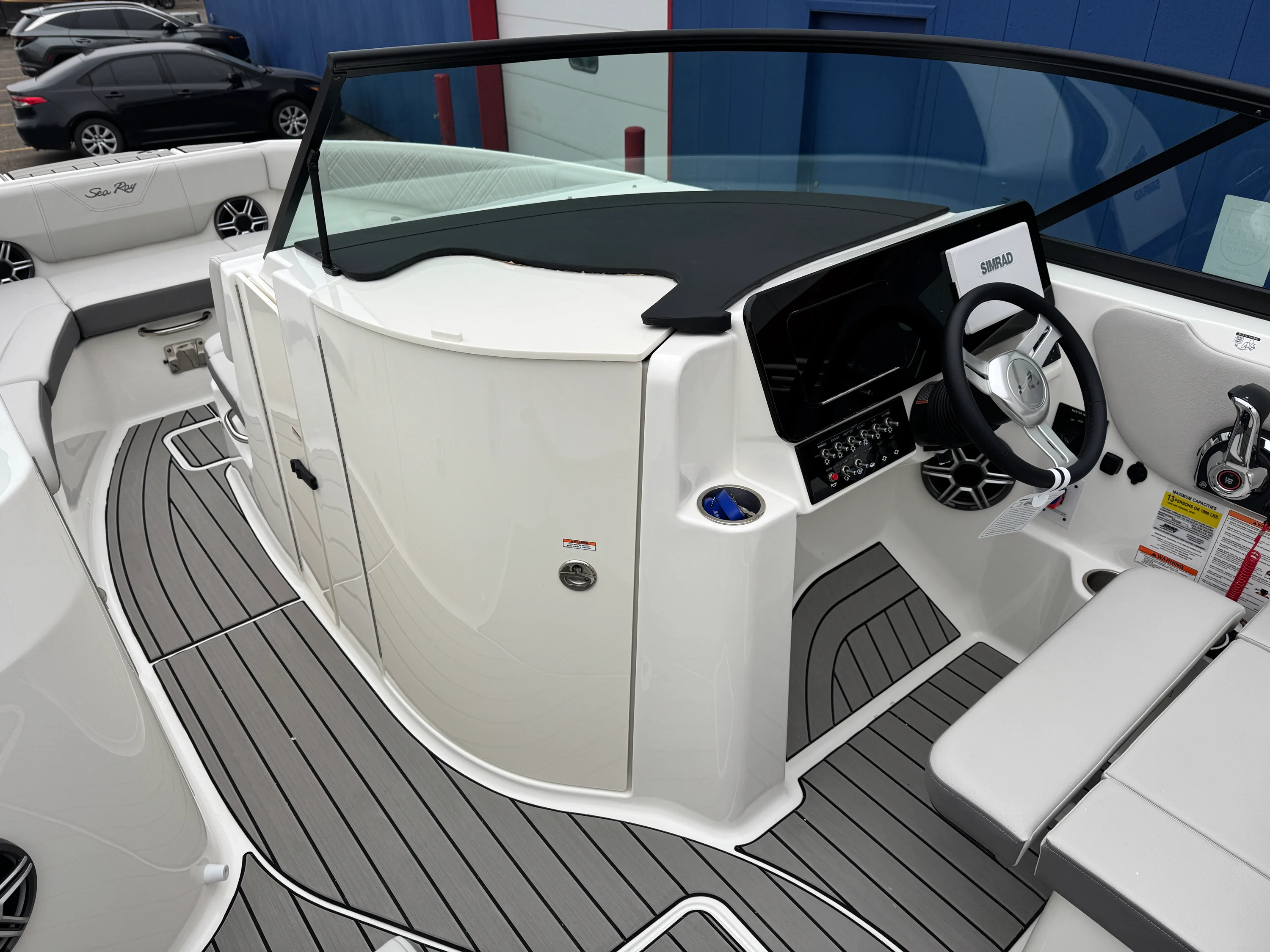 2026 Sea Ray SDX 230 Image Thumbnail #39