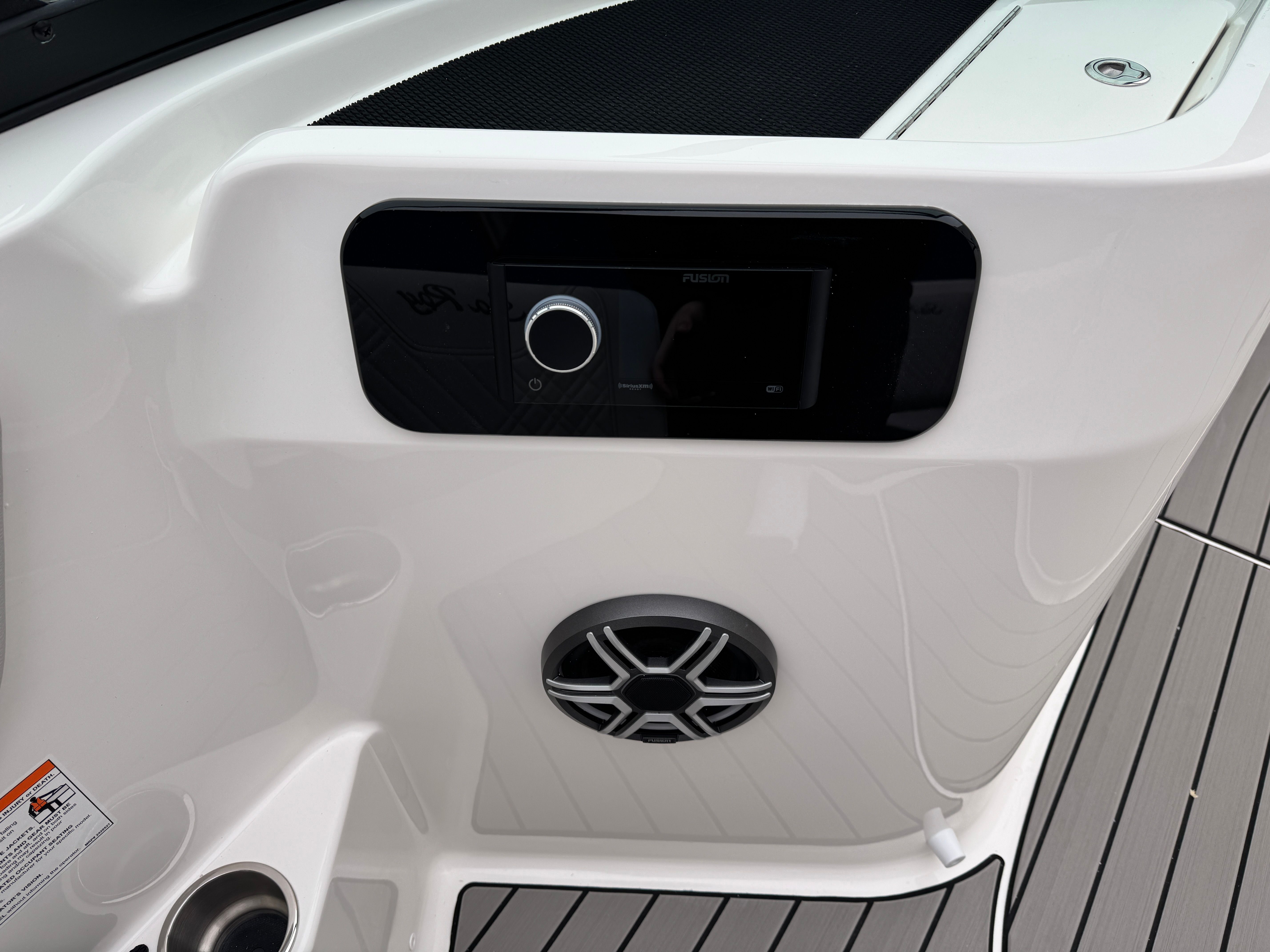 2026 Sea Ray SDX 230 Image Thumbnail #28