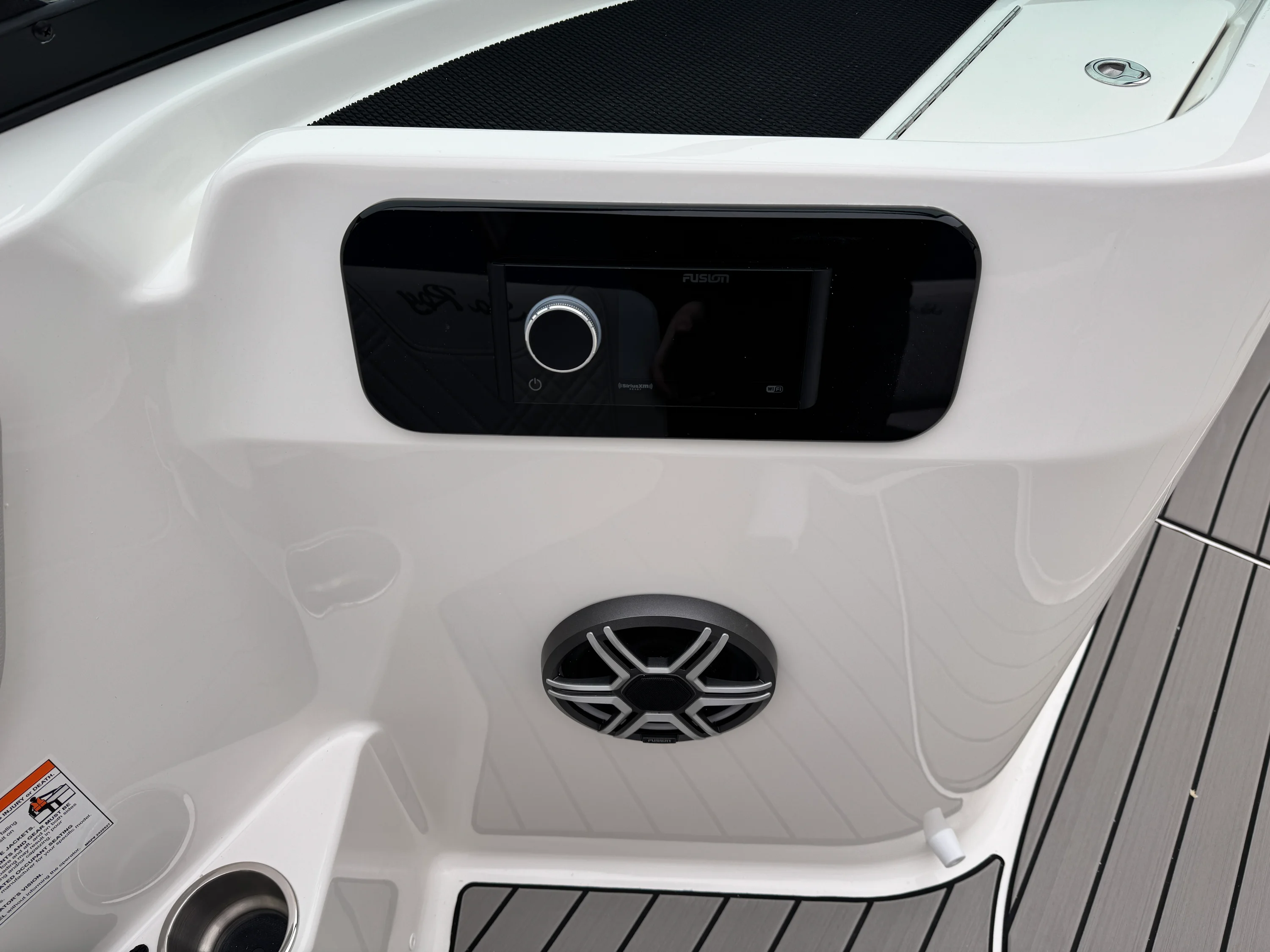 2026 Sea Ray SDX 230 Image Thumbnail #28