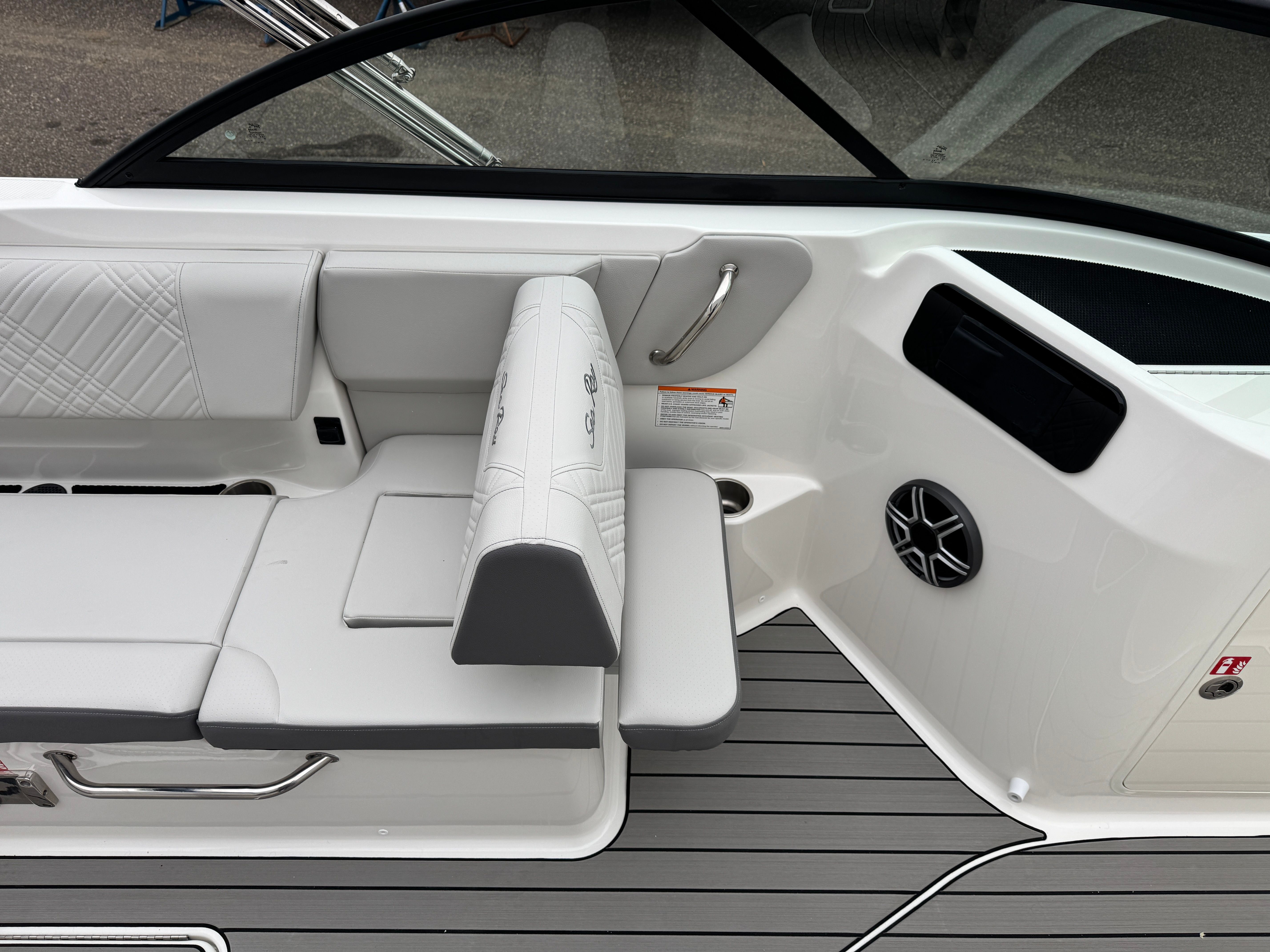 2026 Sea Ray SDX 230 Image Thumbnail #27