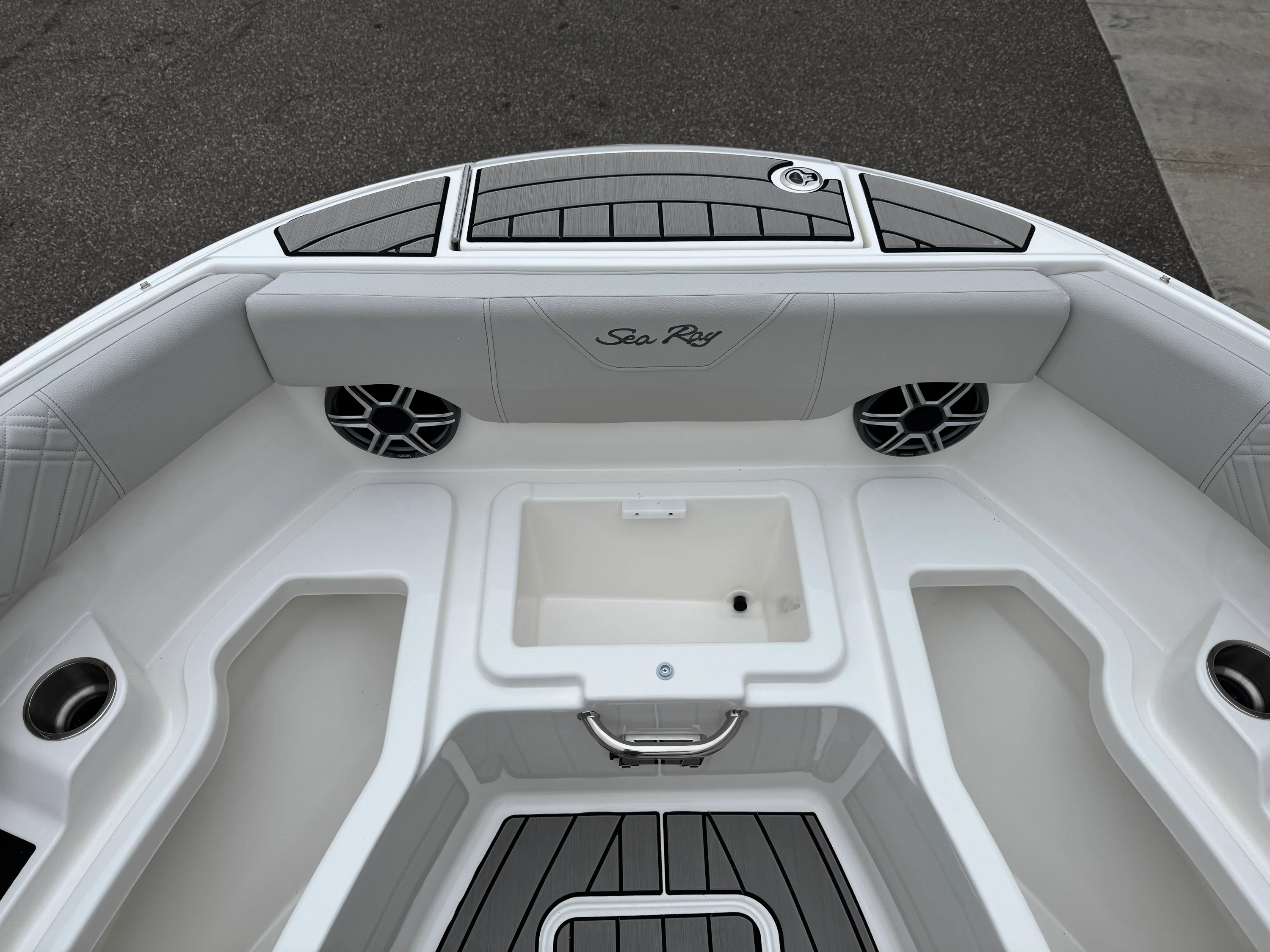 2026 Sea Ray SDX 230 Image Thumbnail #52