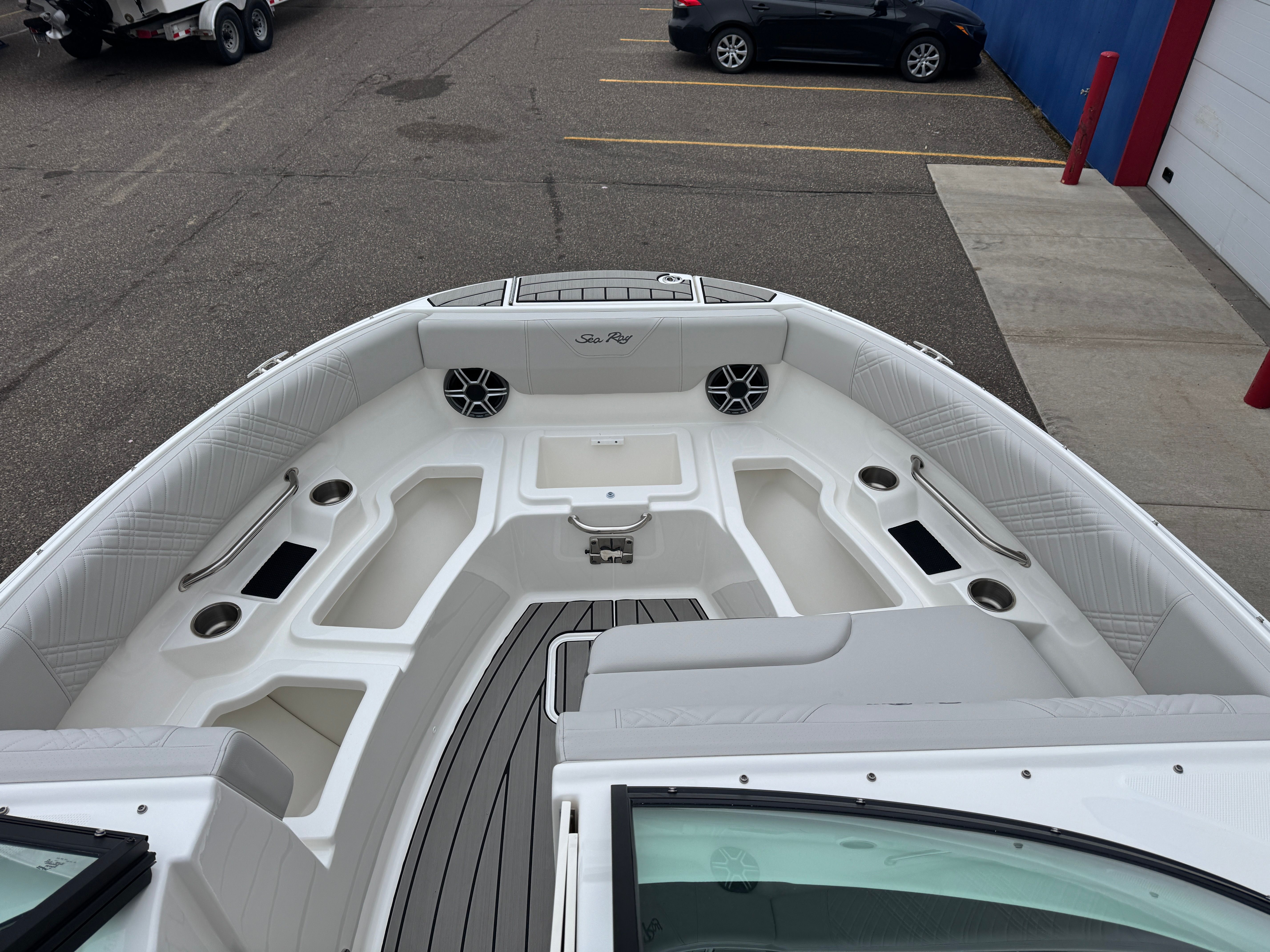 2026 Sea Ray SDX 230 Image Thumbnail #50