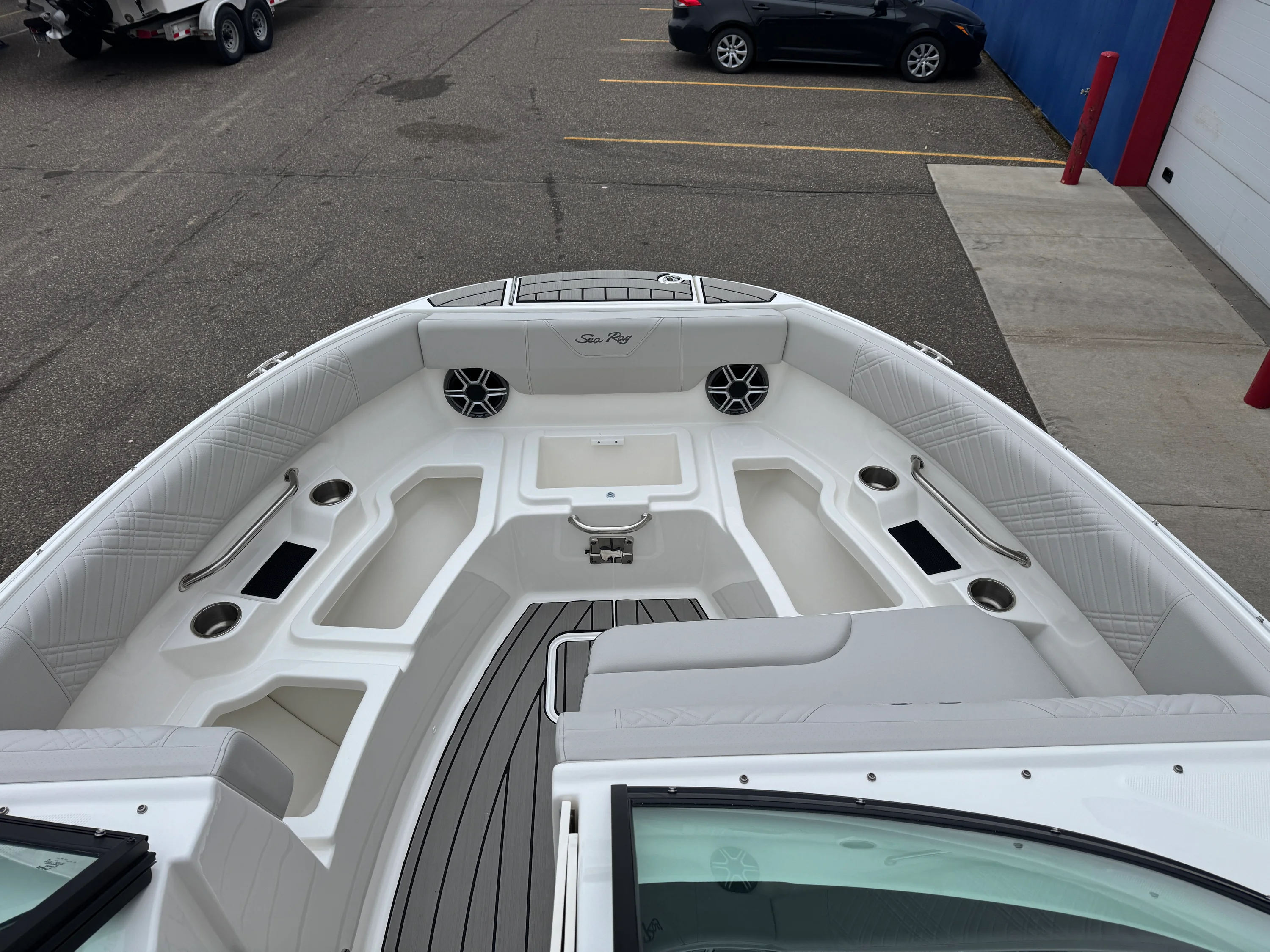 2026 Sea Ray SDX 230 Image Thumbnail #50