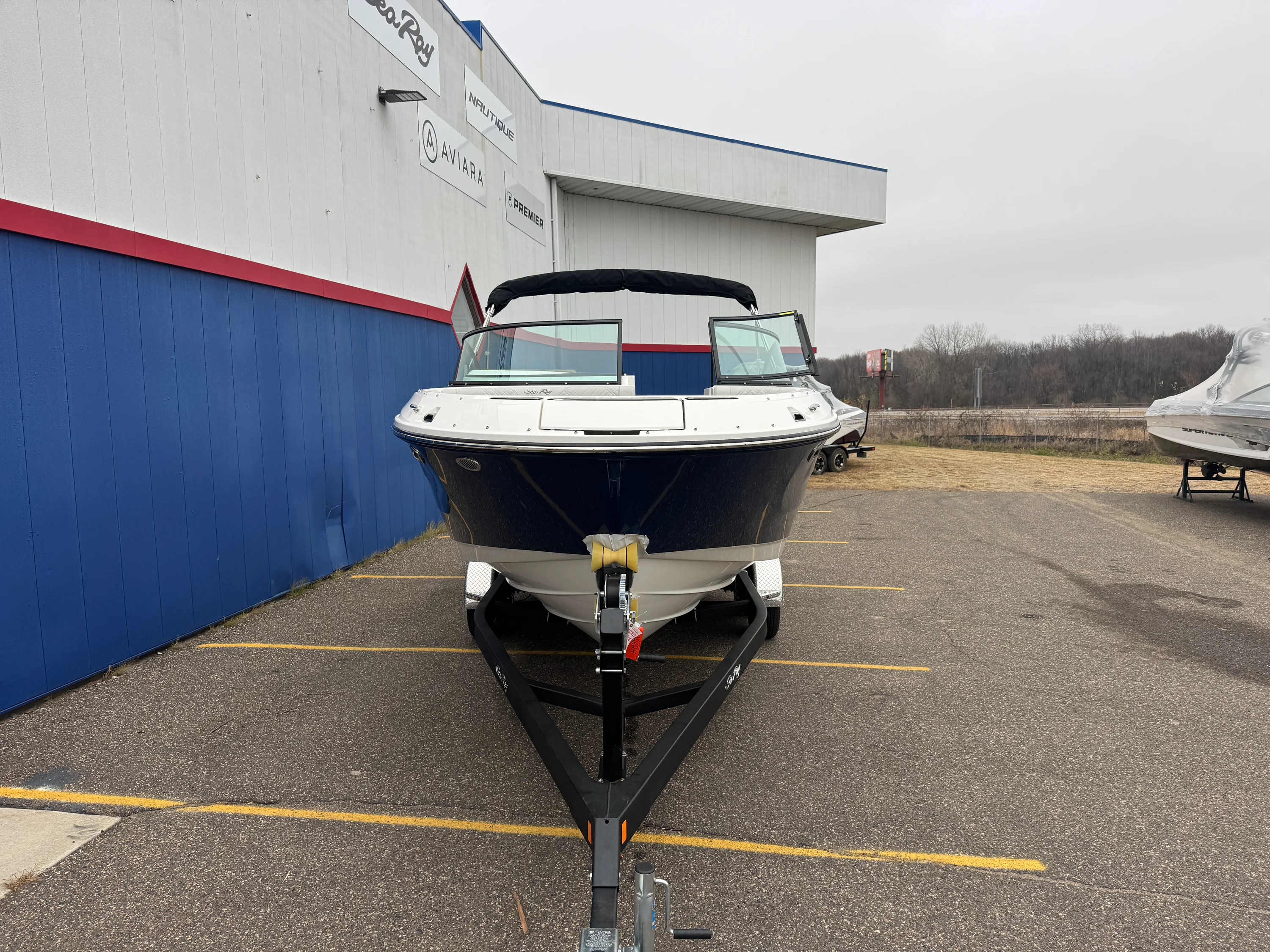 2026 Sea Ray SDX 230 Image Thumbnail #1