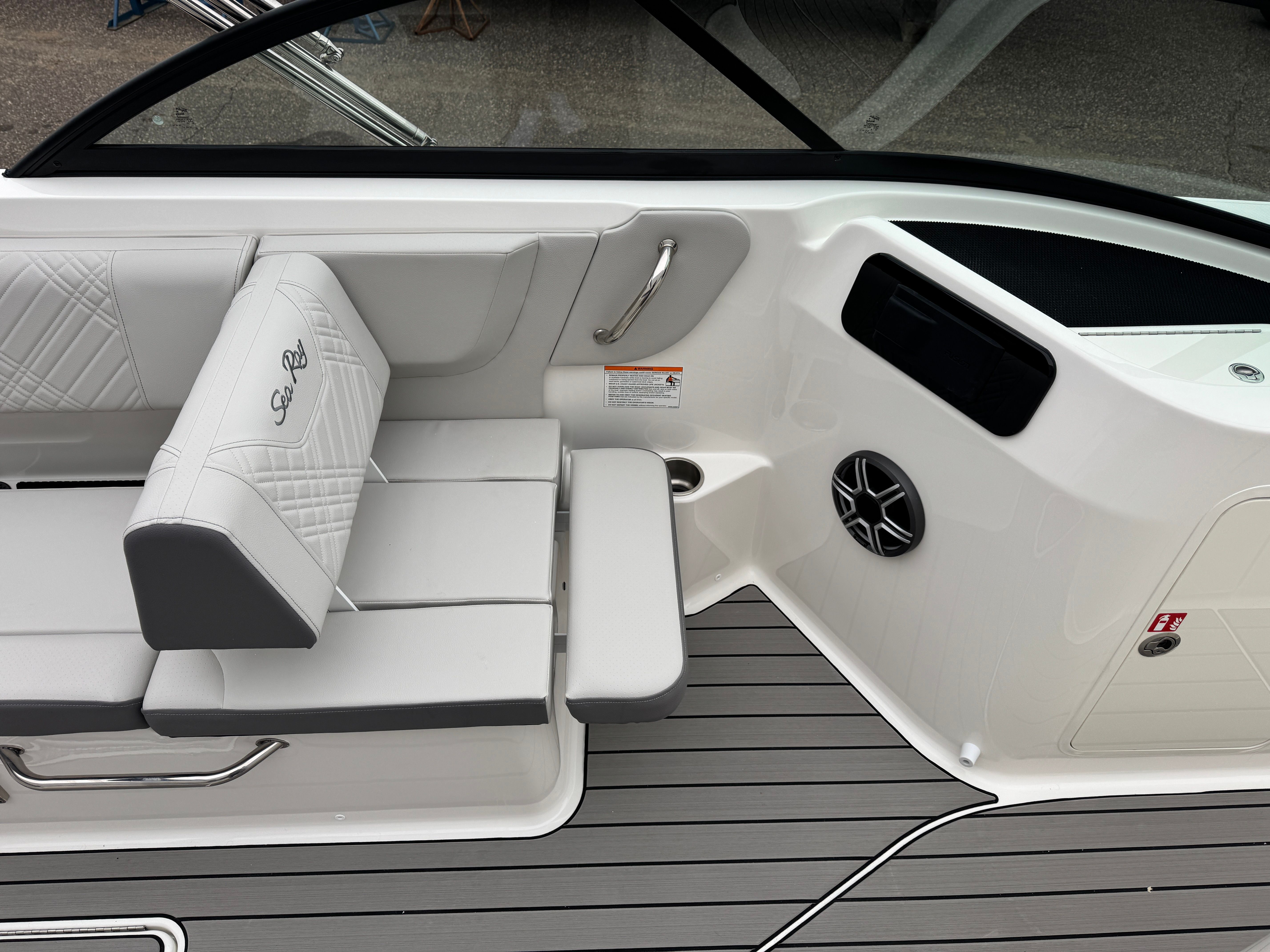 2026 Sea Ray SDX 230 Image Thumbnail #26