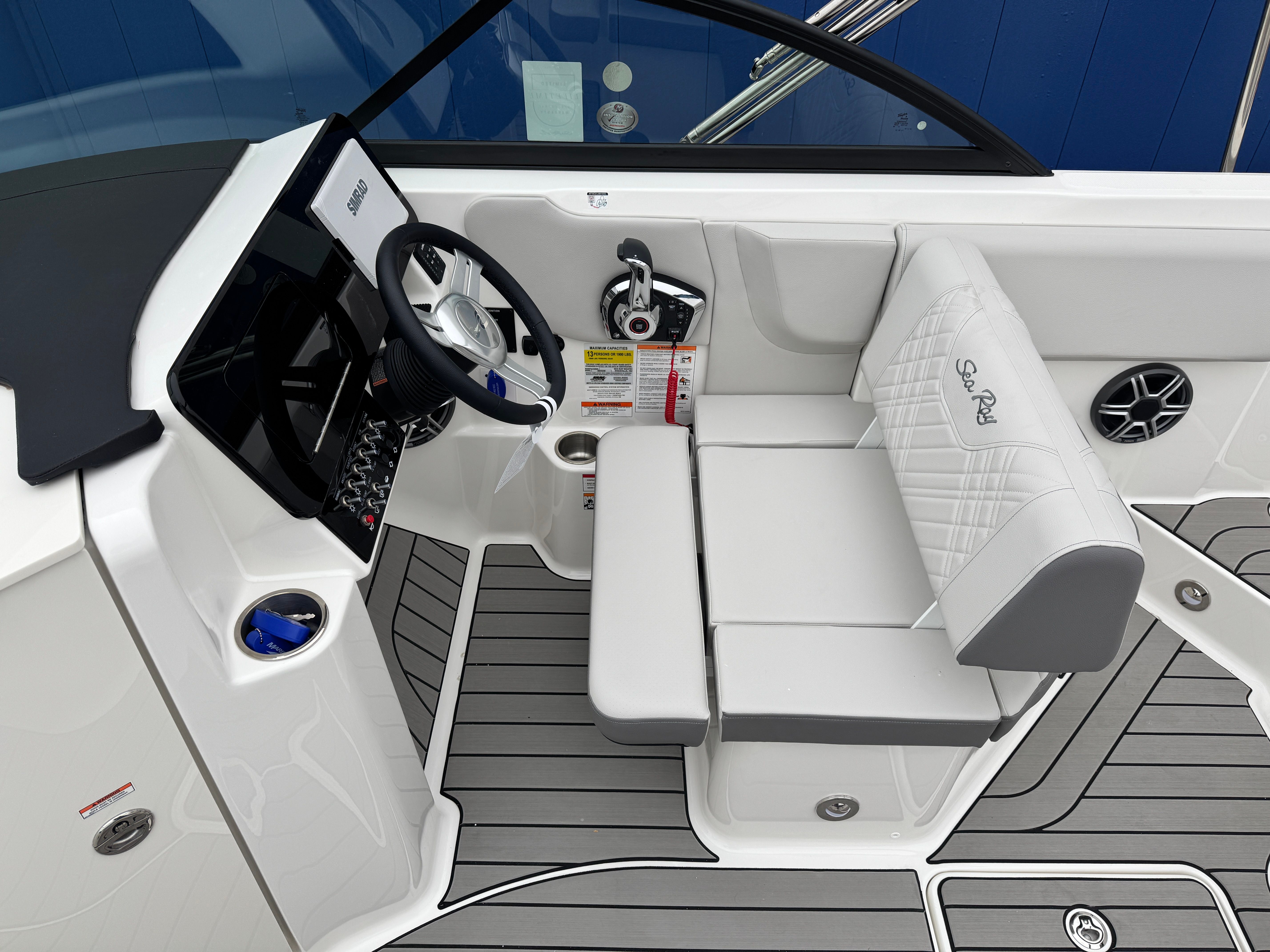 2026 Sea Ray SDX 230 Image Thumbnail #34