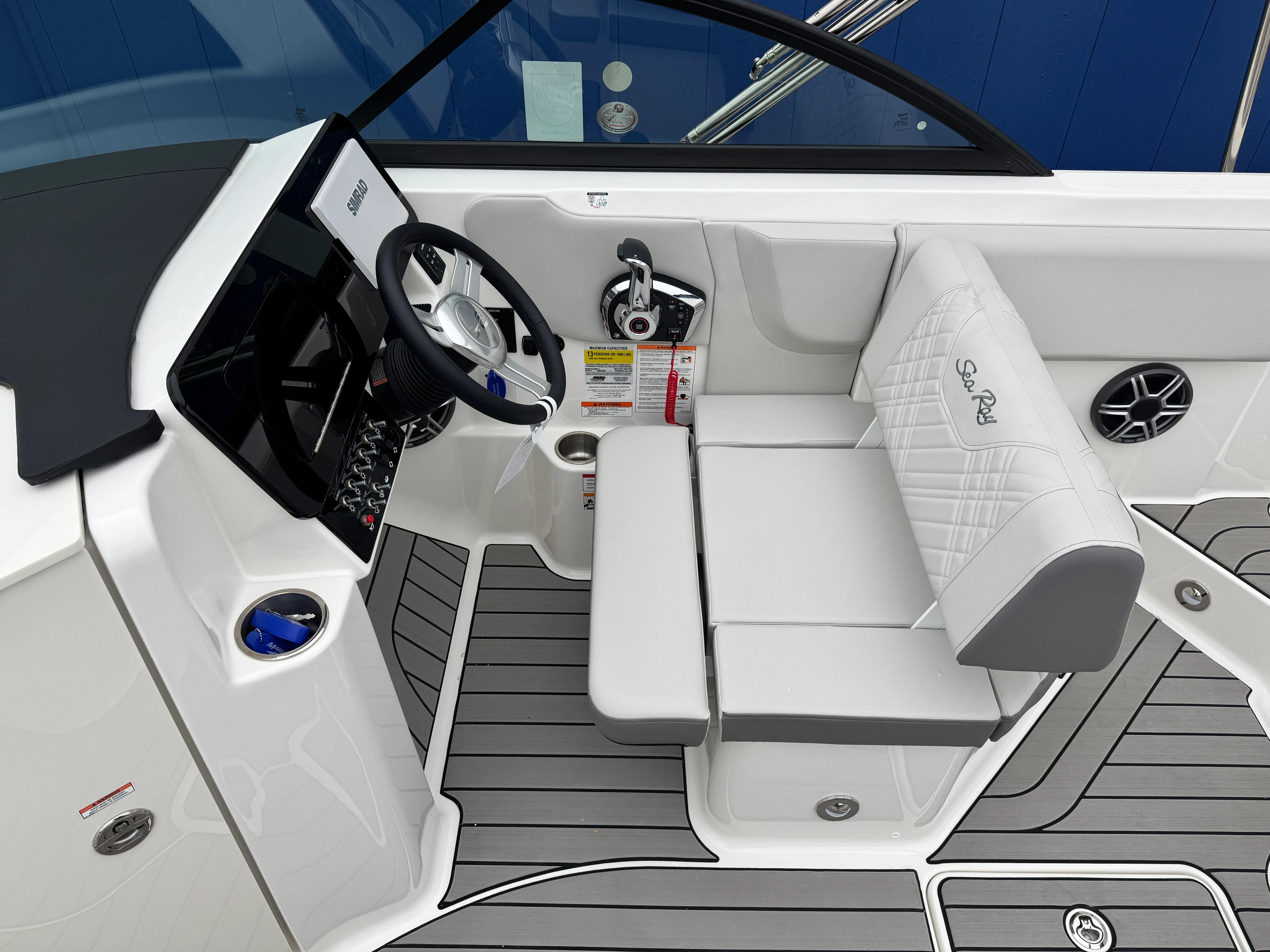 2026 Sea Ray SDX 230 Image Thumbnail #34