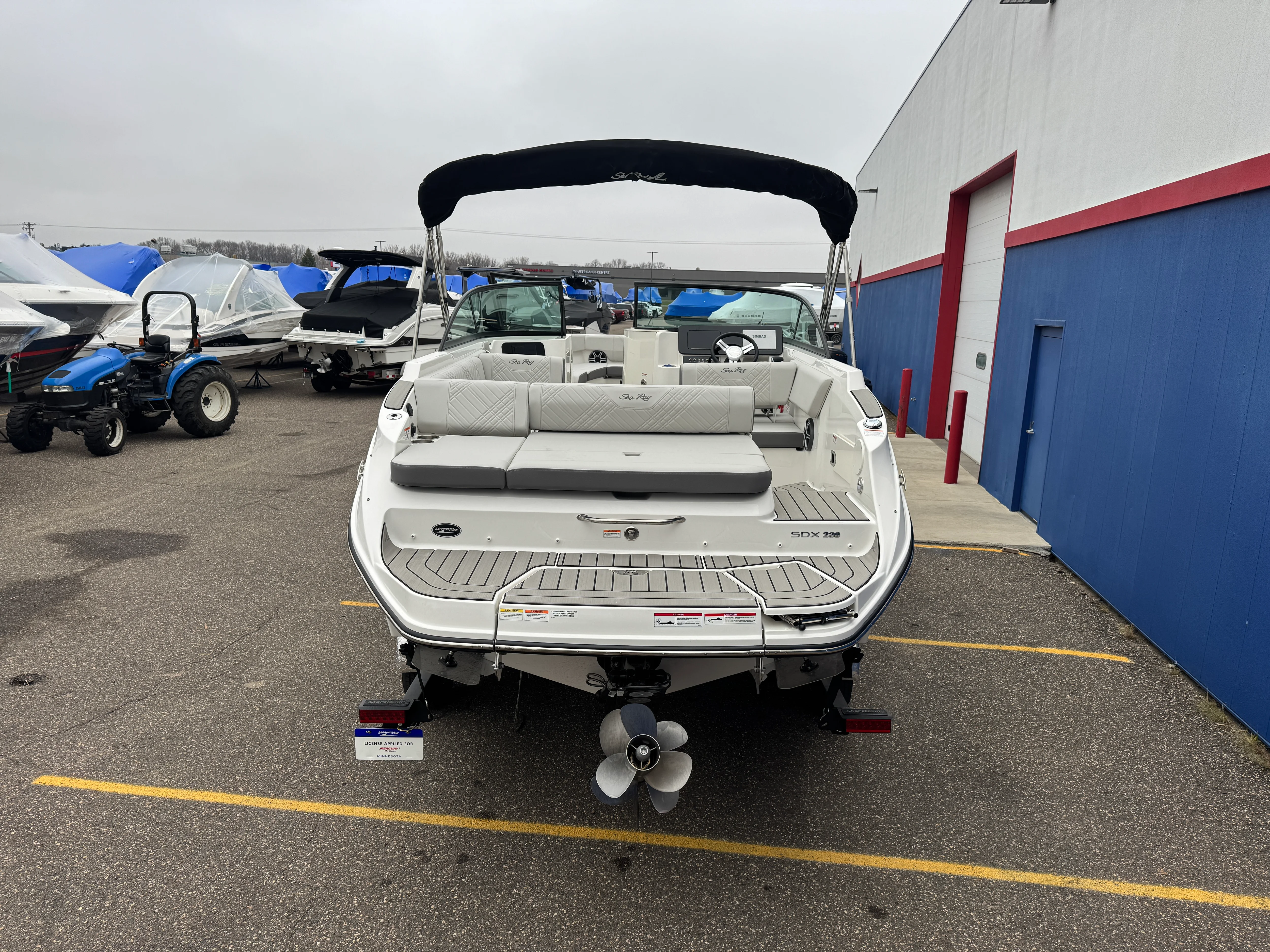 2026 Sea Ray SDX 230 Image Thumbnail #3