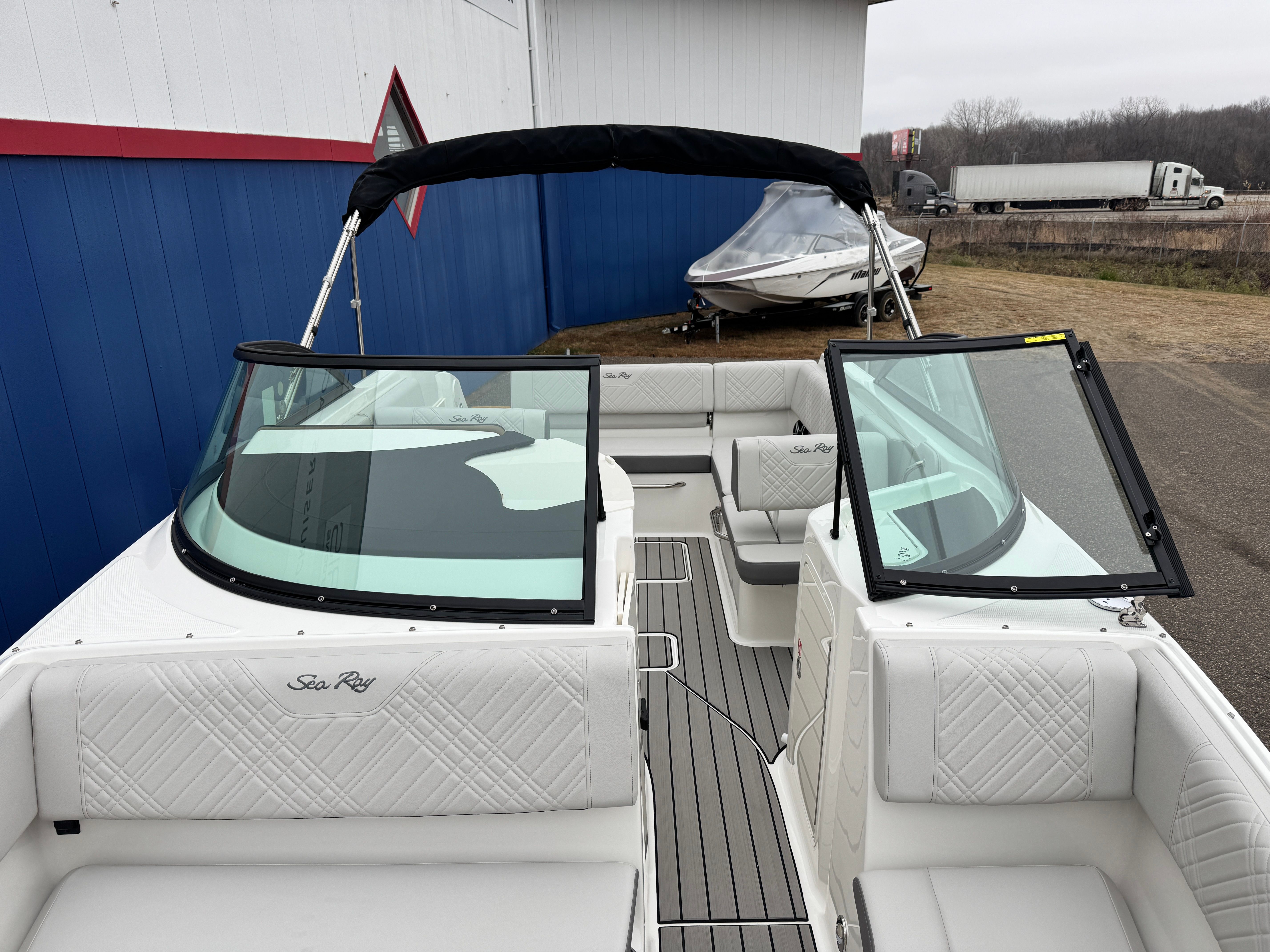 2026 Sea Ray SDX 230 Image Thumbnail #56