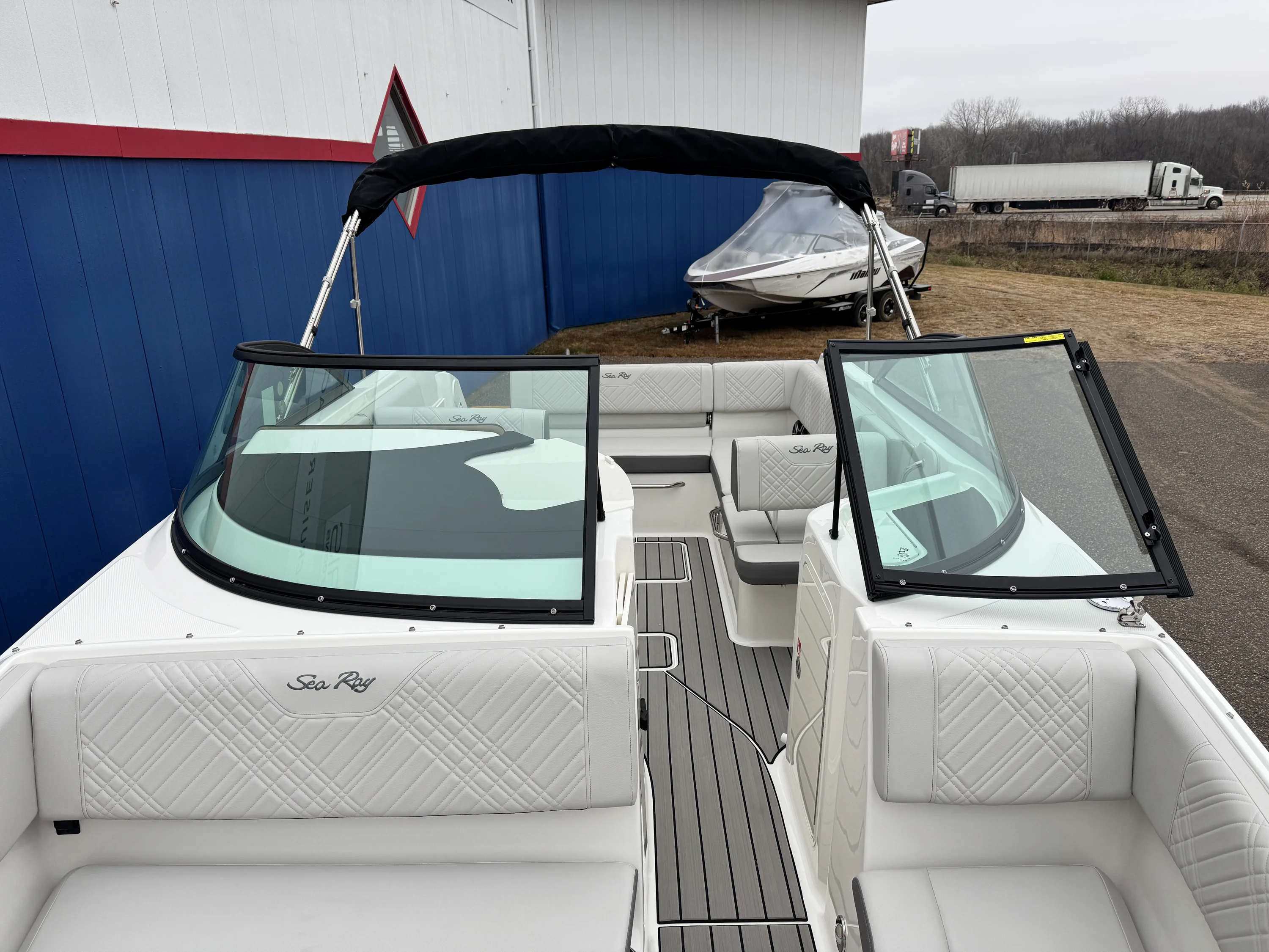 2026 Sea Ray SDX 230 Image Thumbnail #56