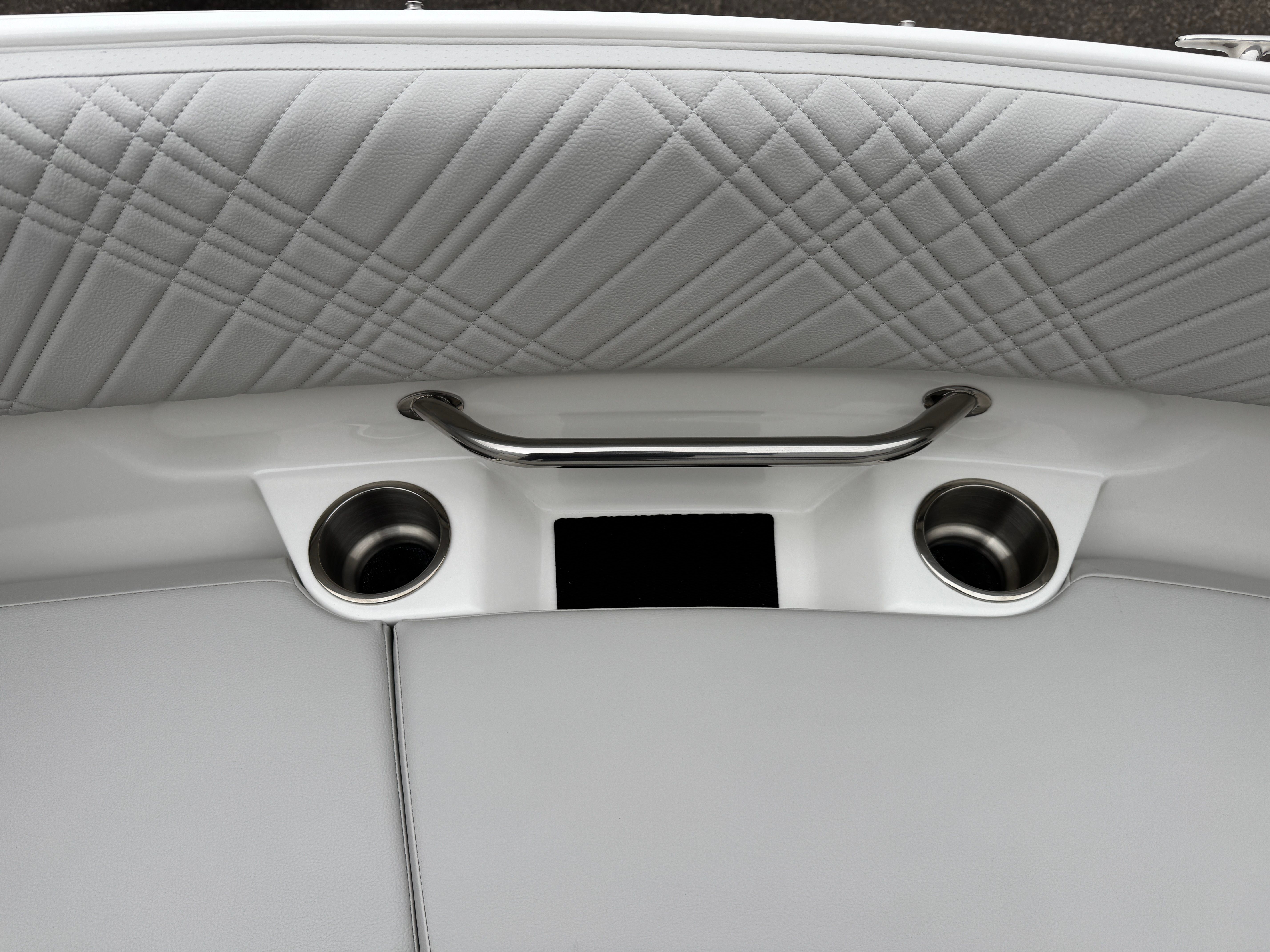 2026 Sea Ray SDX 230 Image Thumbnail #46