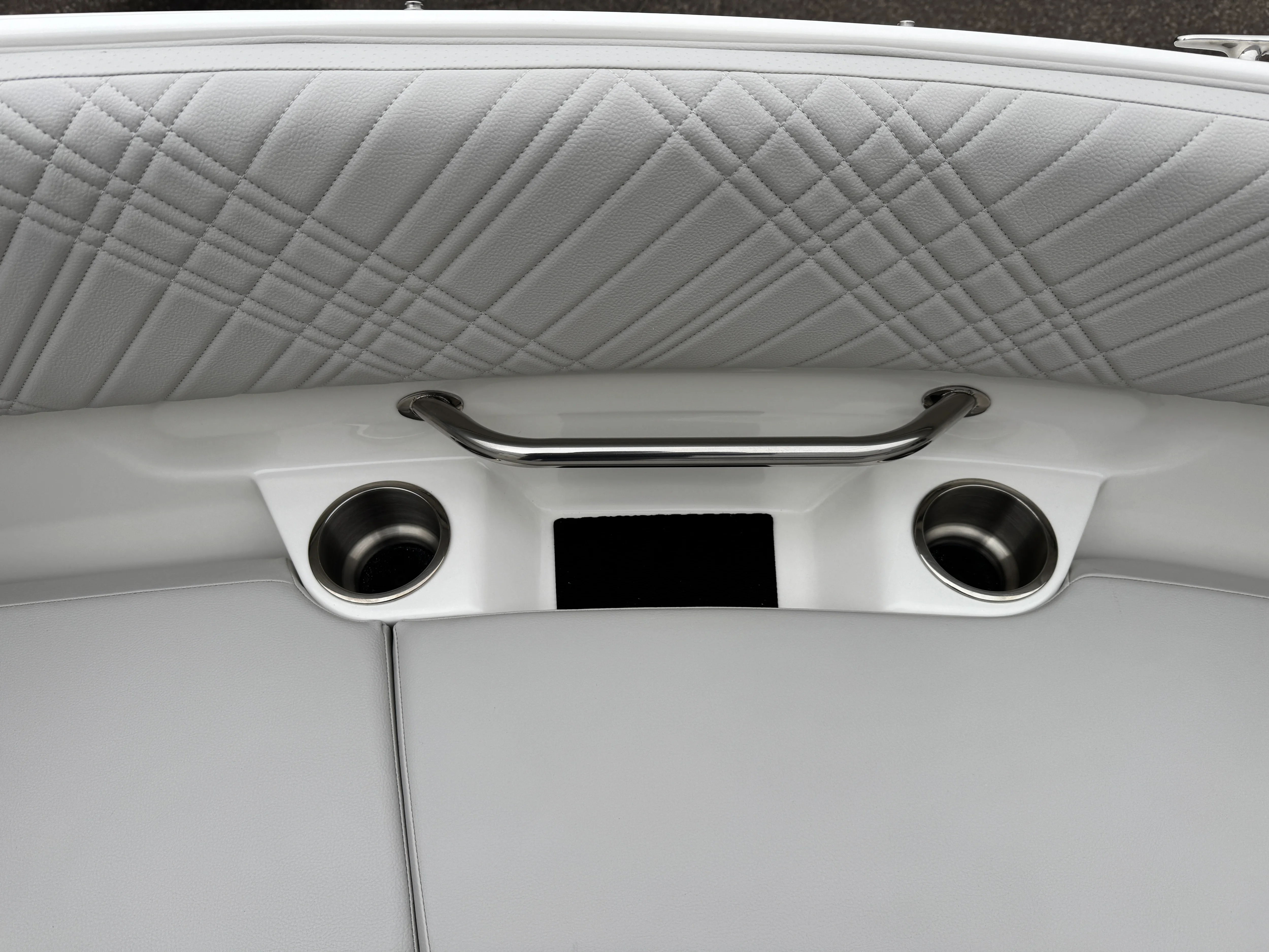 2026 Sea Ray SDX 230 Image Thumbnail #46