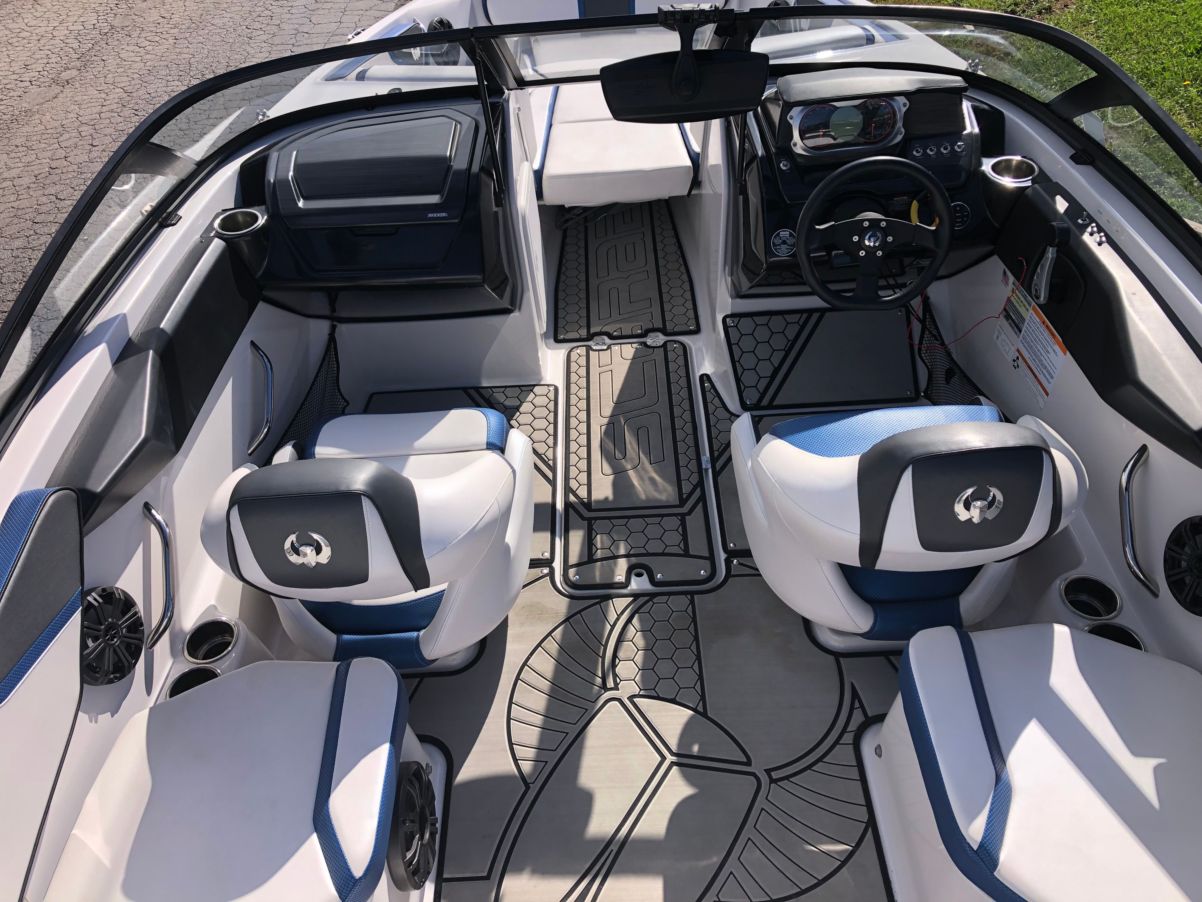 2019 Scarab 195 ID Image Thumbnail #8