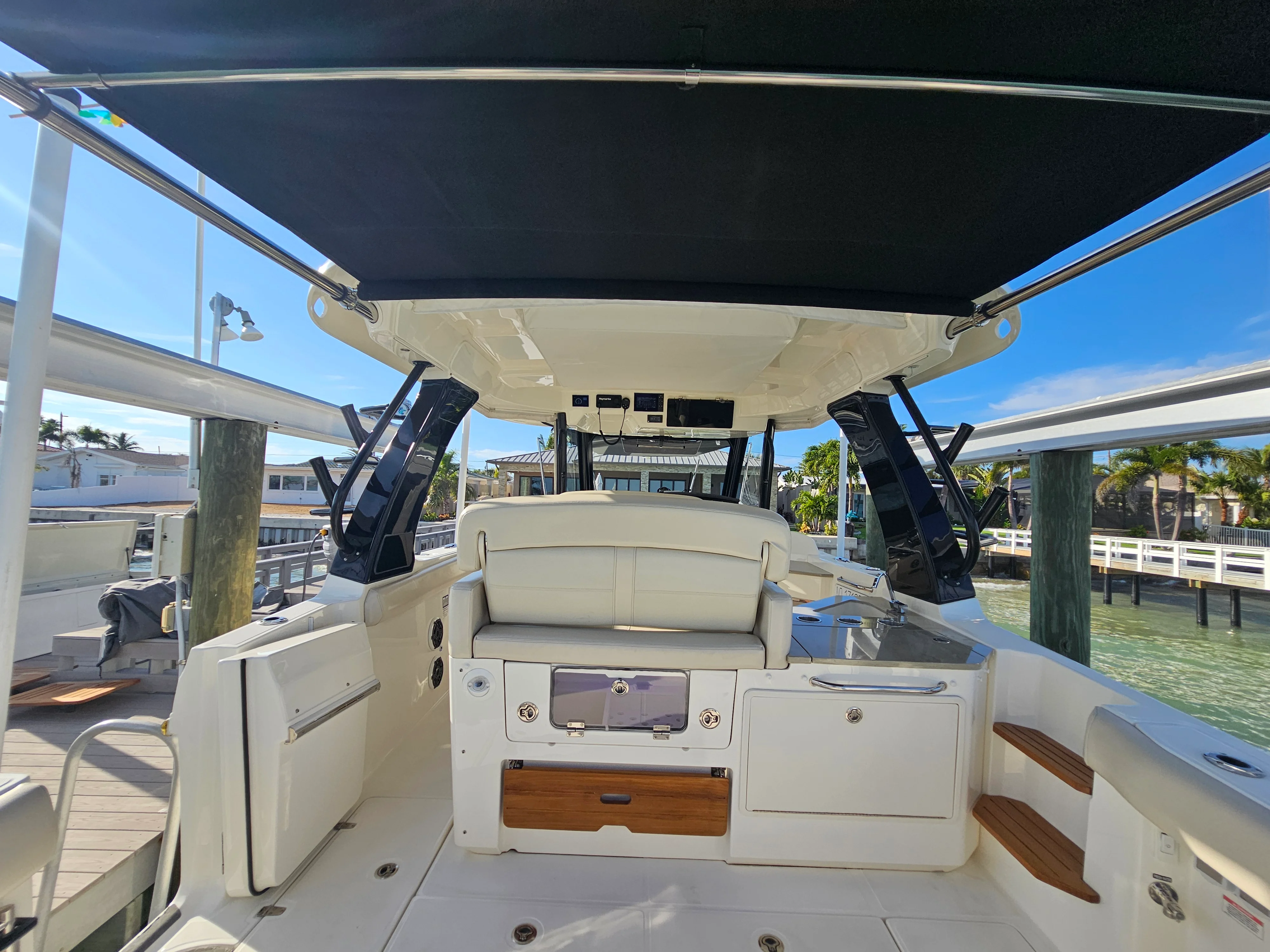 2021 Boston Whaler 350 REALM Image Thumbnail #13