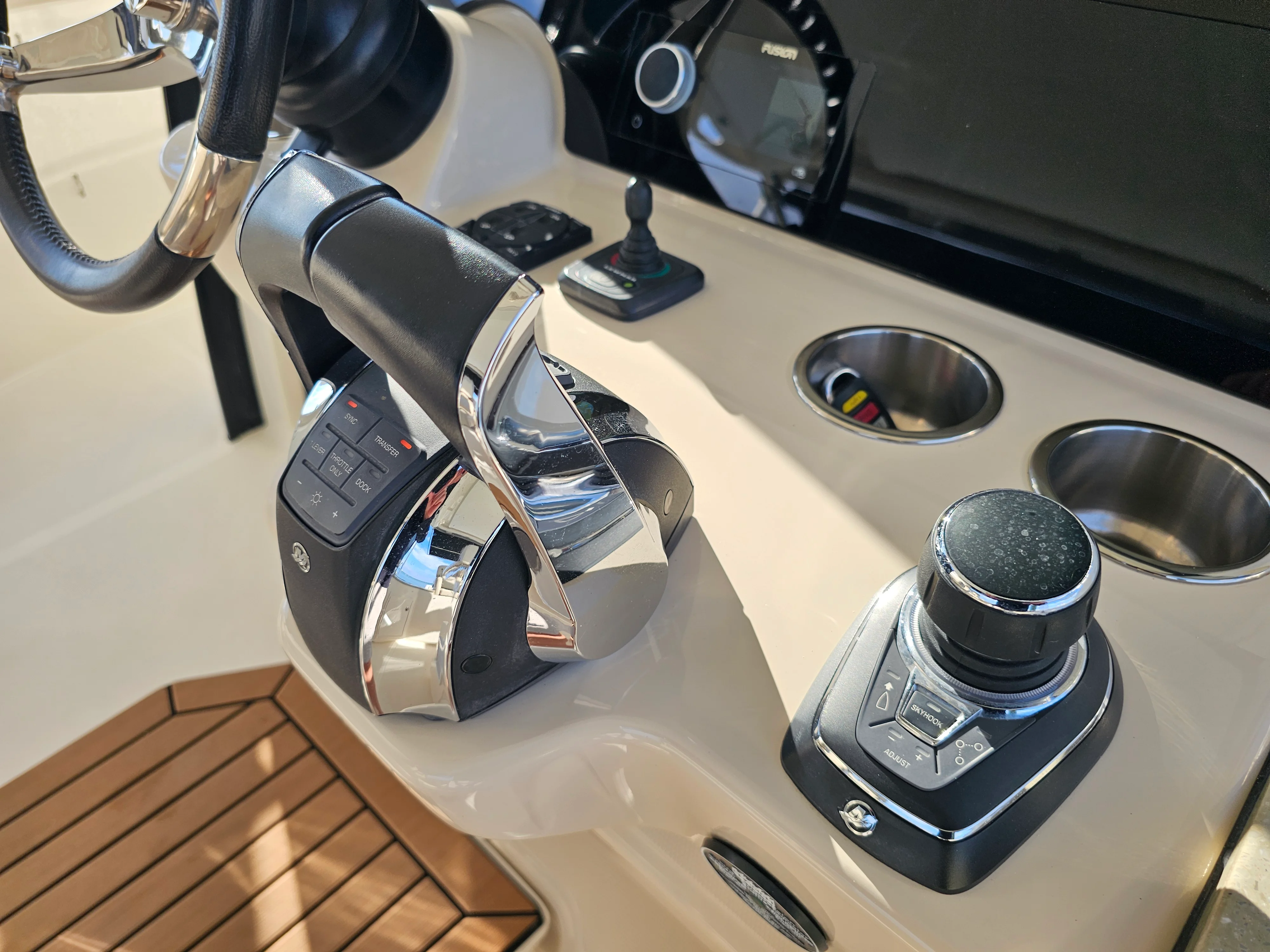 2021 Boston Whaler 350 REALM Image Thumbnail #33