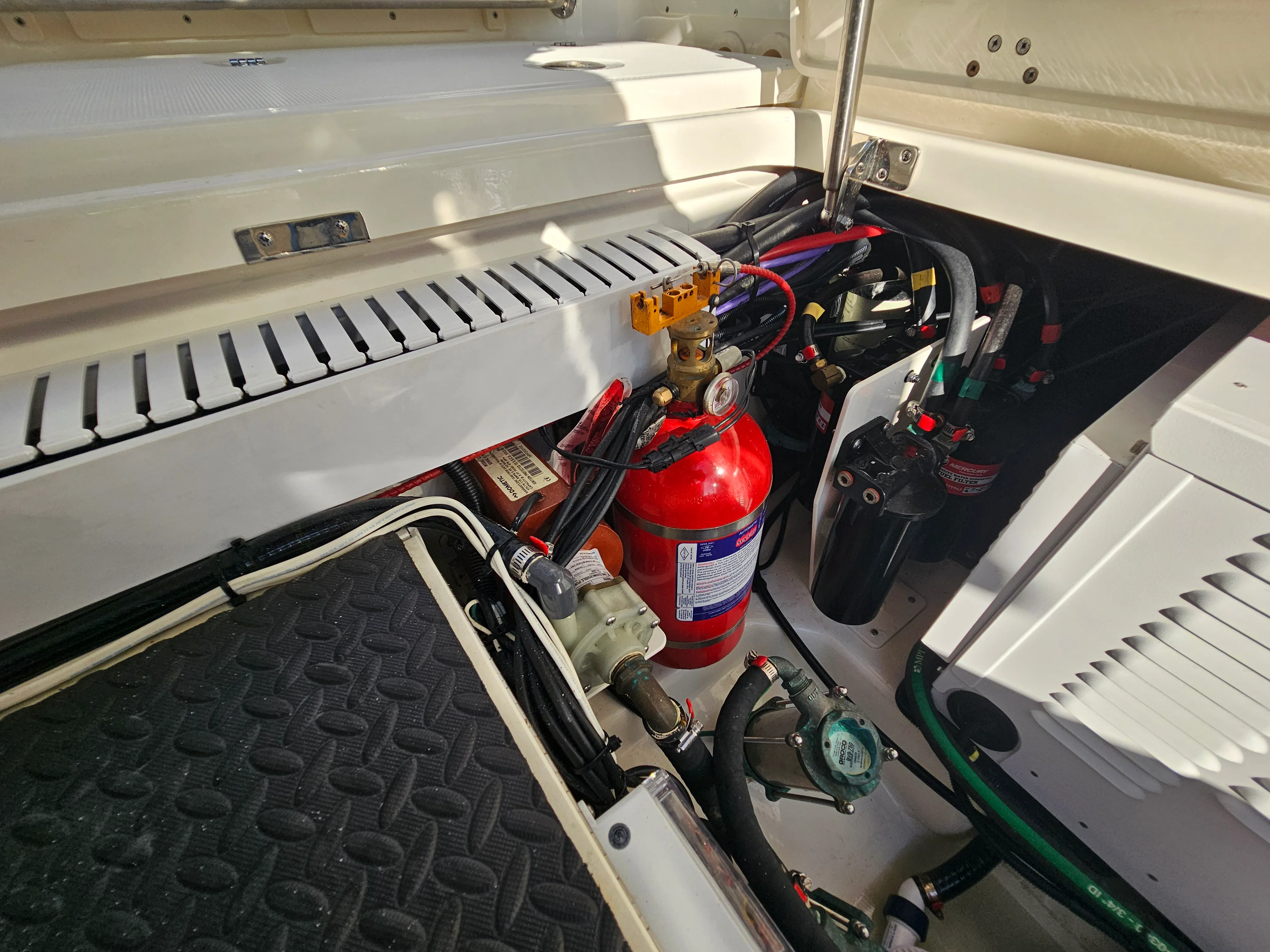 2021 Boston Whaler 350 REALM Image Thumbnail #64