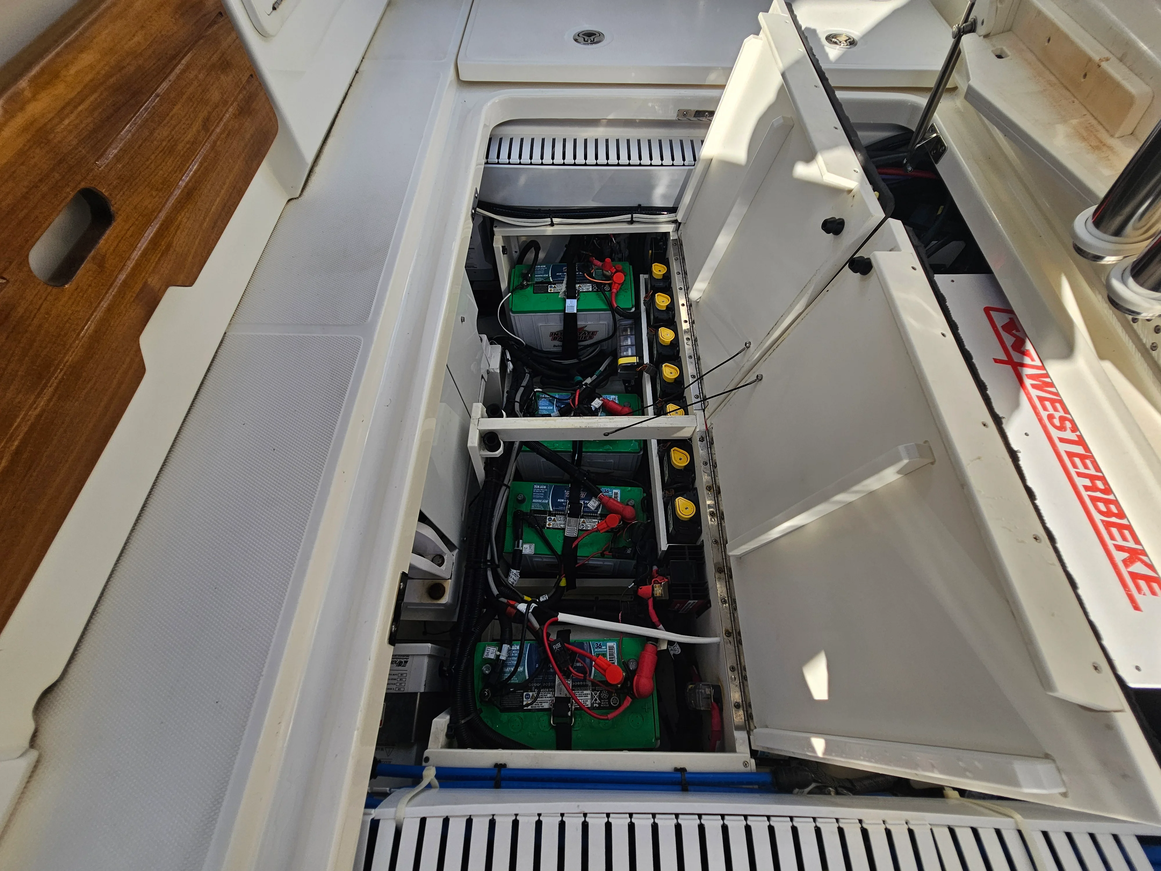 2021 Boston Whaler 350 REALM Image Thumbnail #65