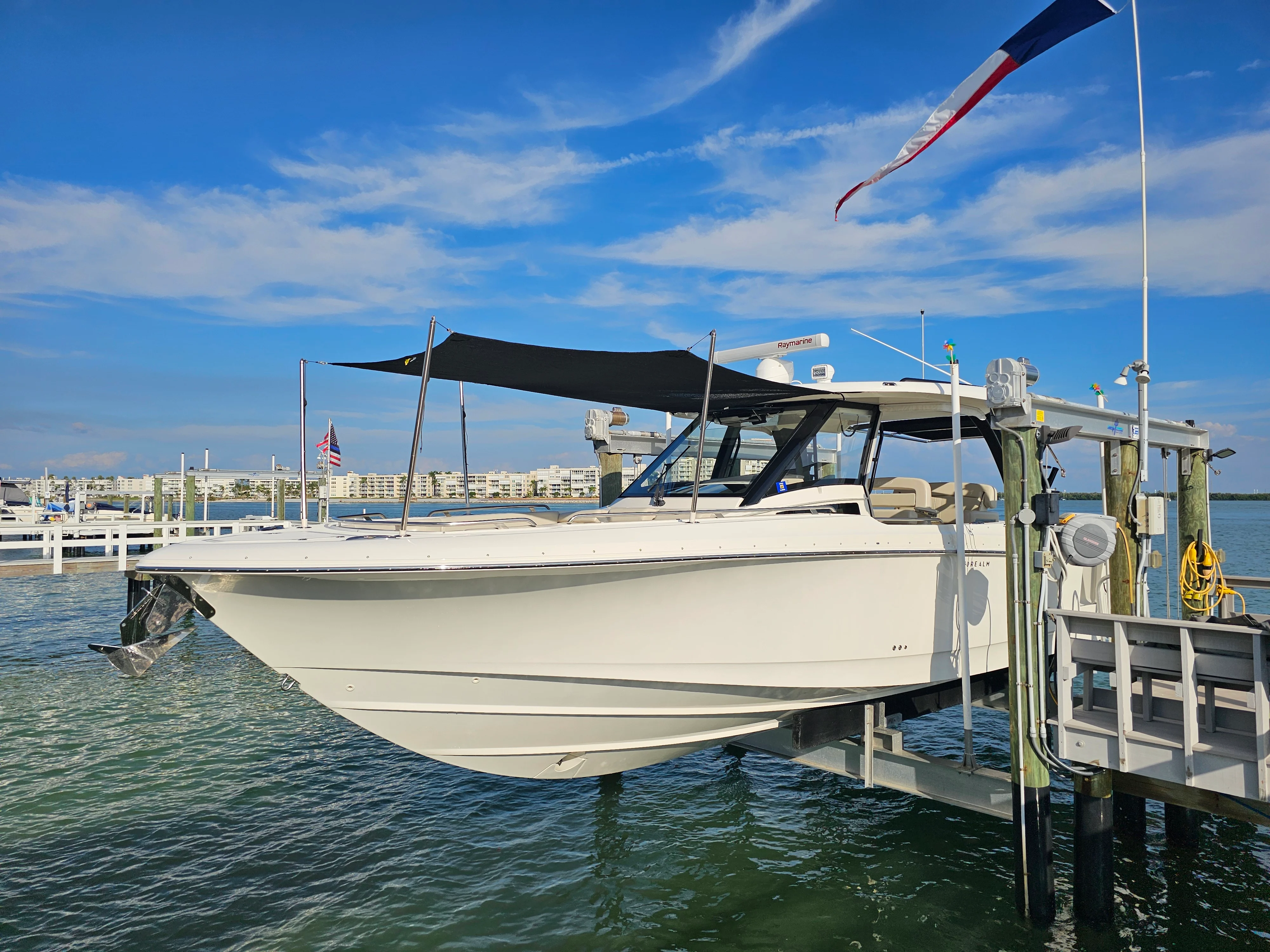 2021 Boston Whaler 350 REALM Image Thumbnail #8