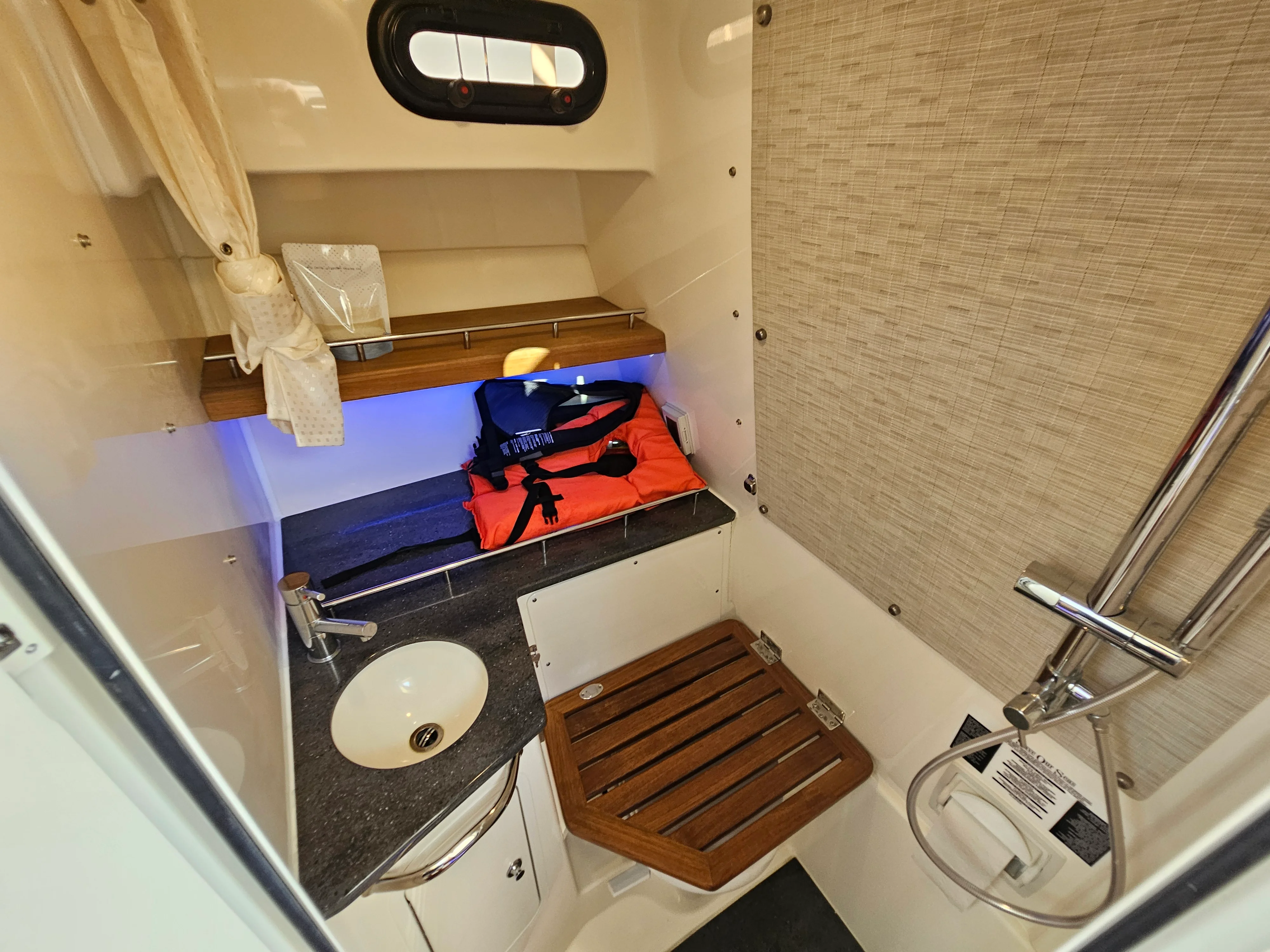 2021 Boston Whaler 350 REALM Image Thumbnail #58