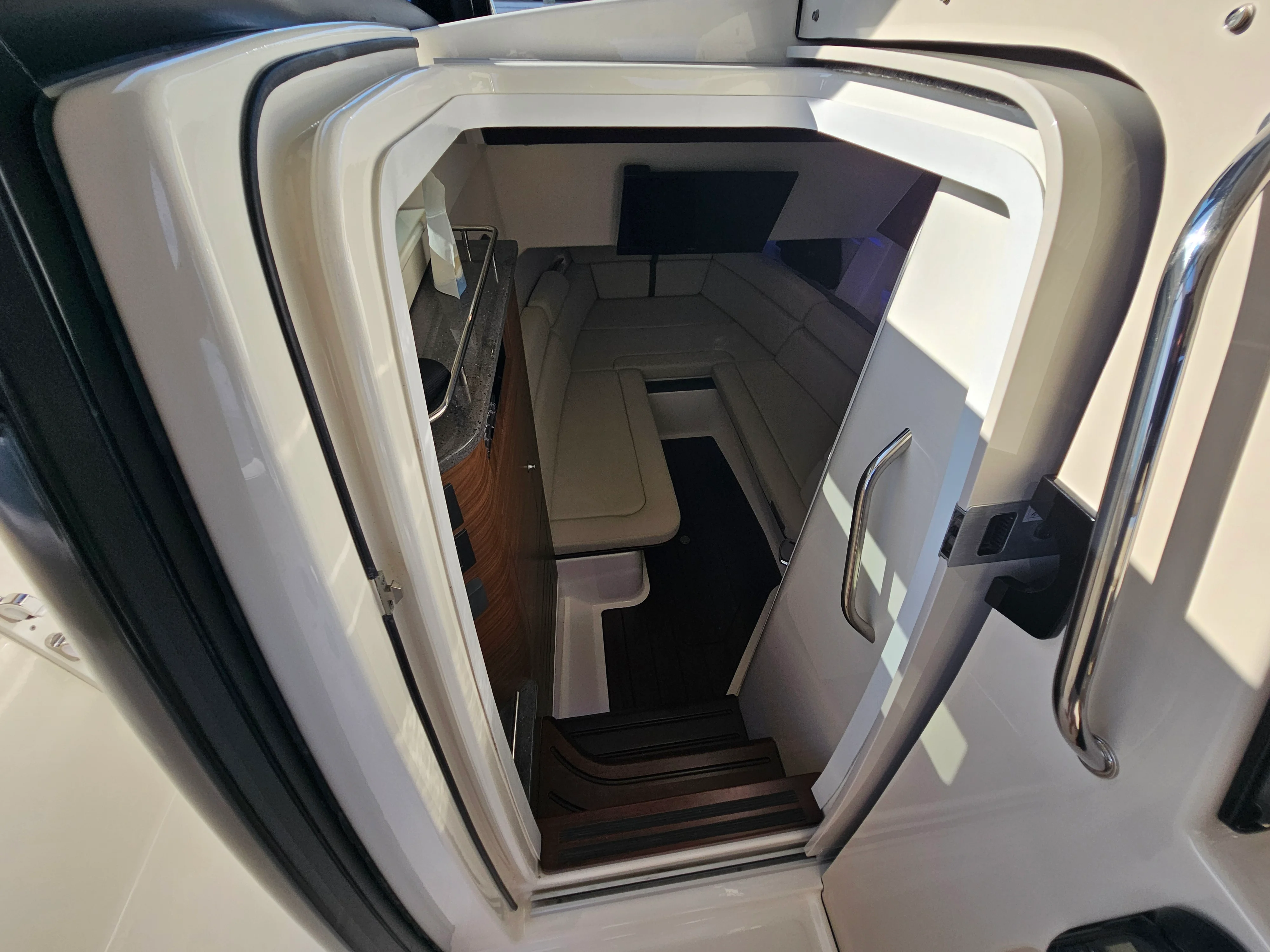 2021 Boston Whaler 350 REALM Image Thumbnail #54