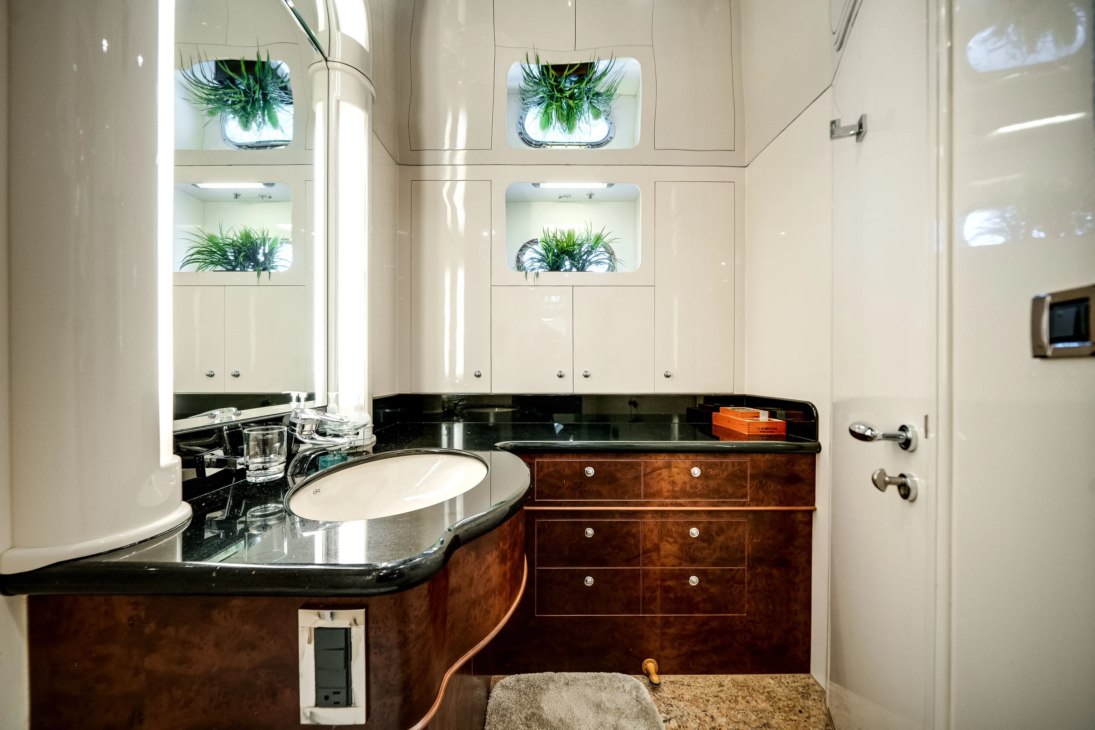 2007 Horizon E76 Image Thumbnail #54