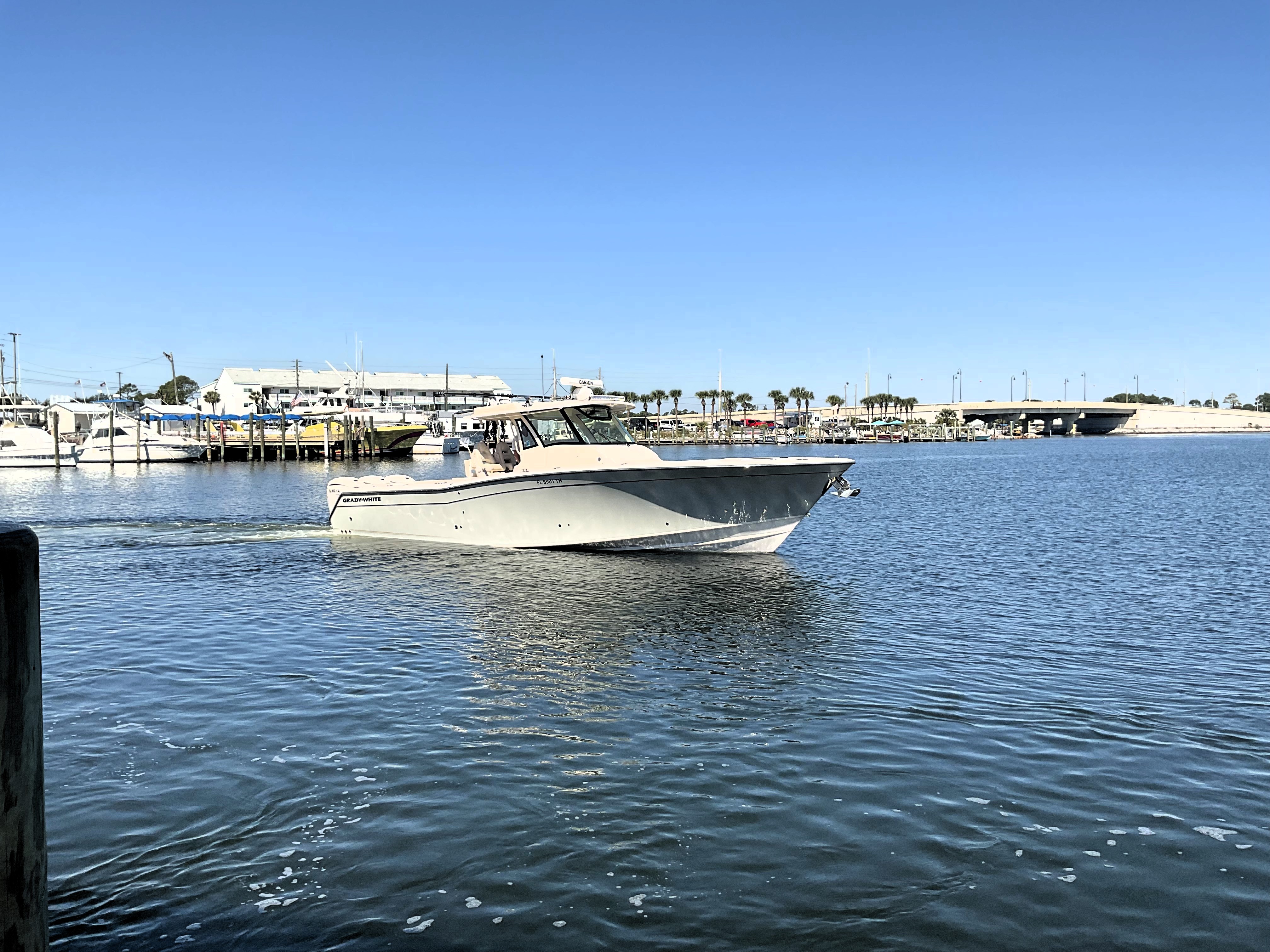 2022 Grady-White 376 Image Thumbnail #5