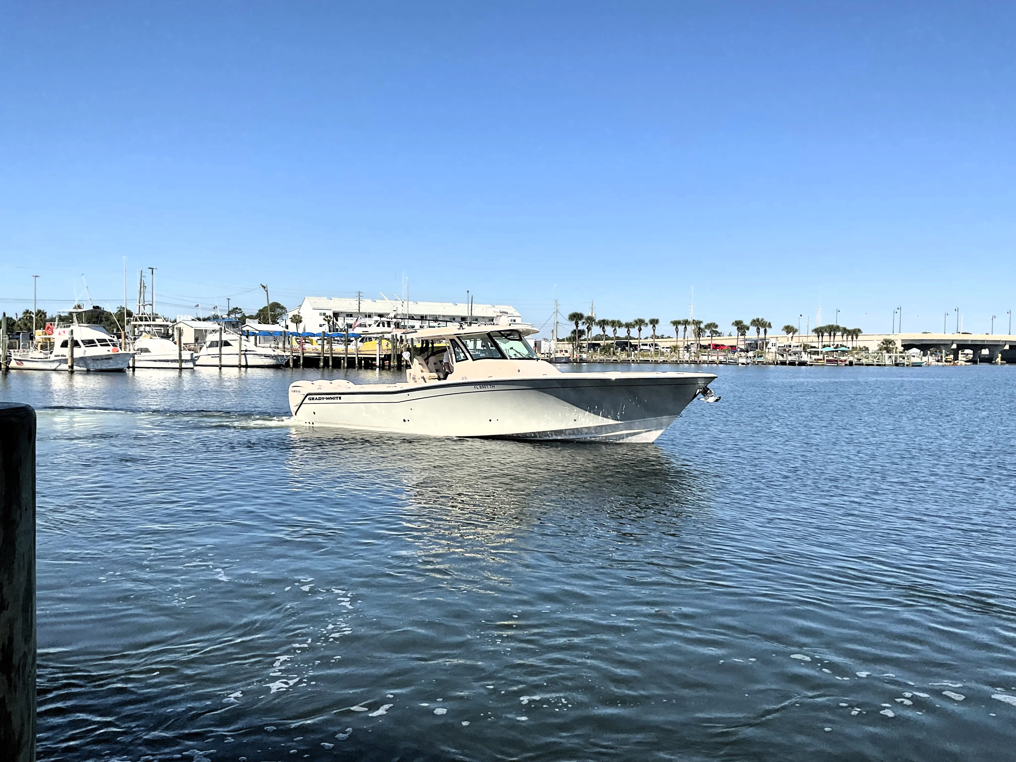 2022 Grady-White 376 Image Thumbnail #5