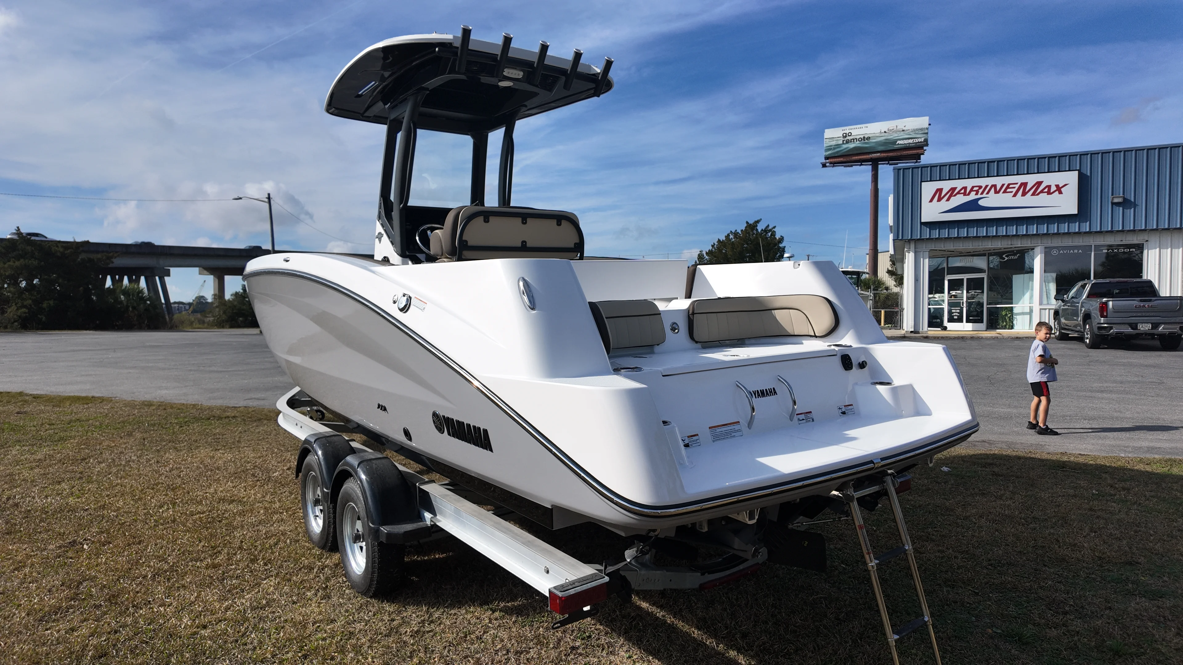 2026 Yamaha 255FSH SP E Image Thumbnail #3