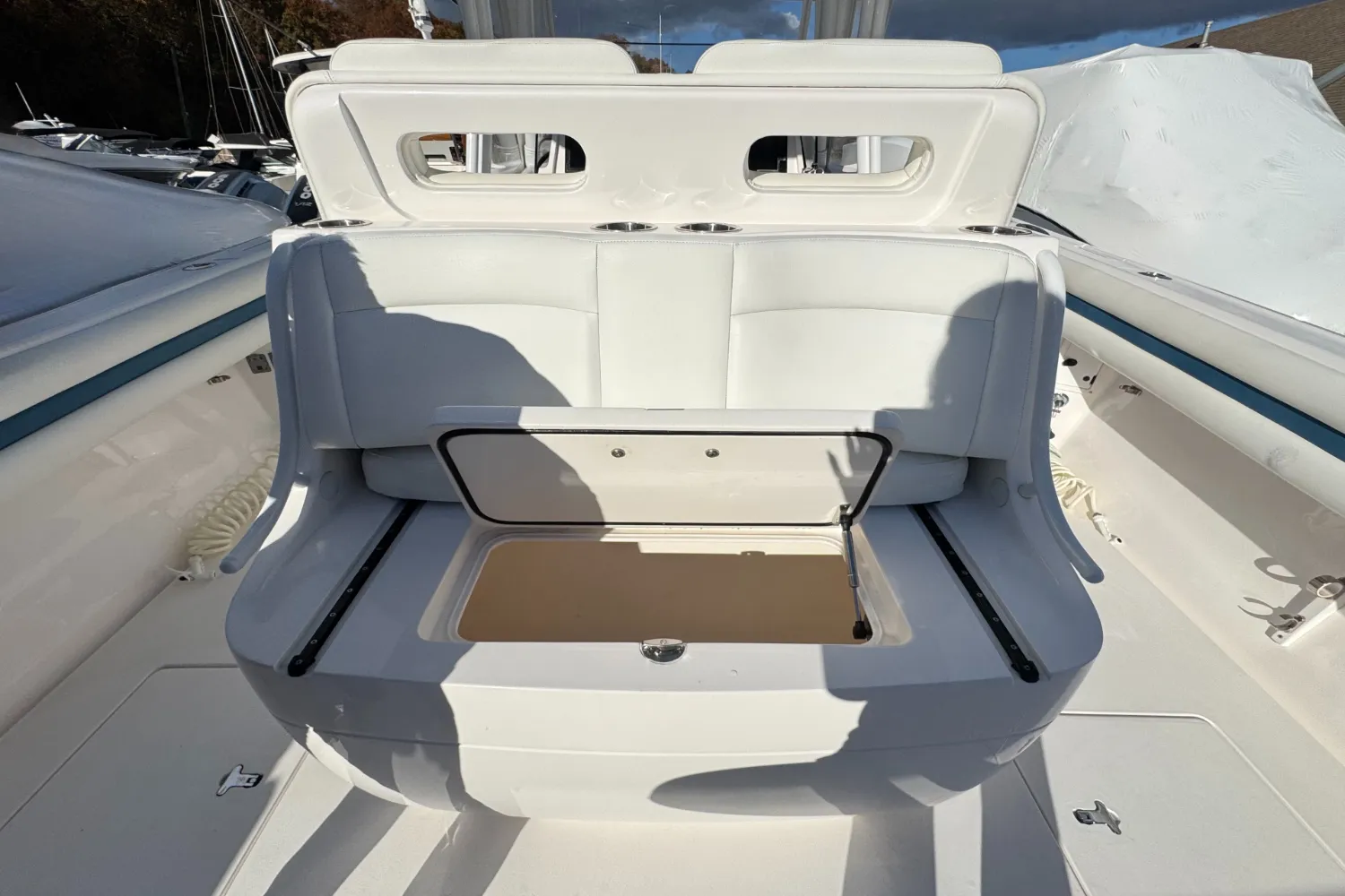 2017 Intrepid 400 Image Thumbnail #15