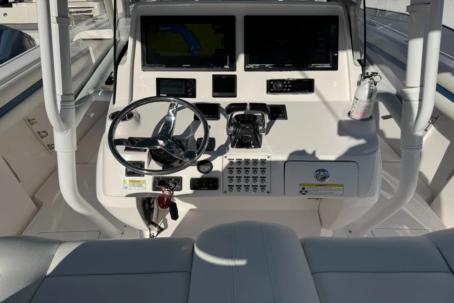 2017 Intrepid 400 Image Thumbnail #24