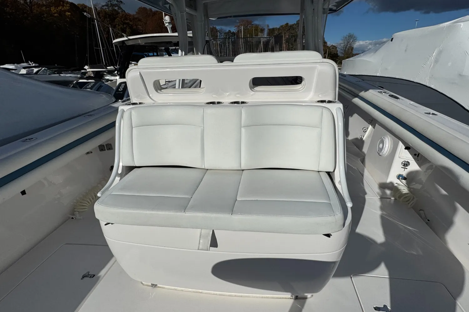 2017 Intrepid 400 Image Thumbnail #14