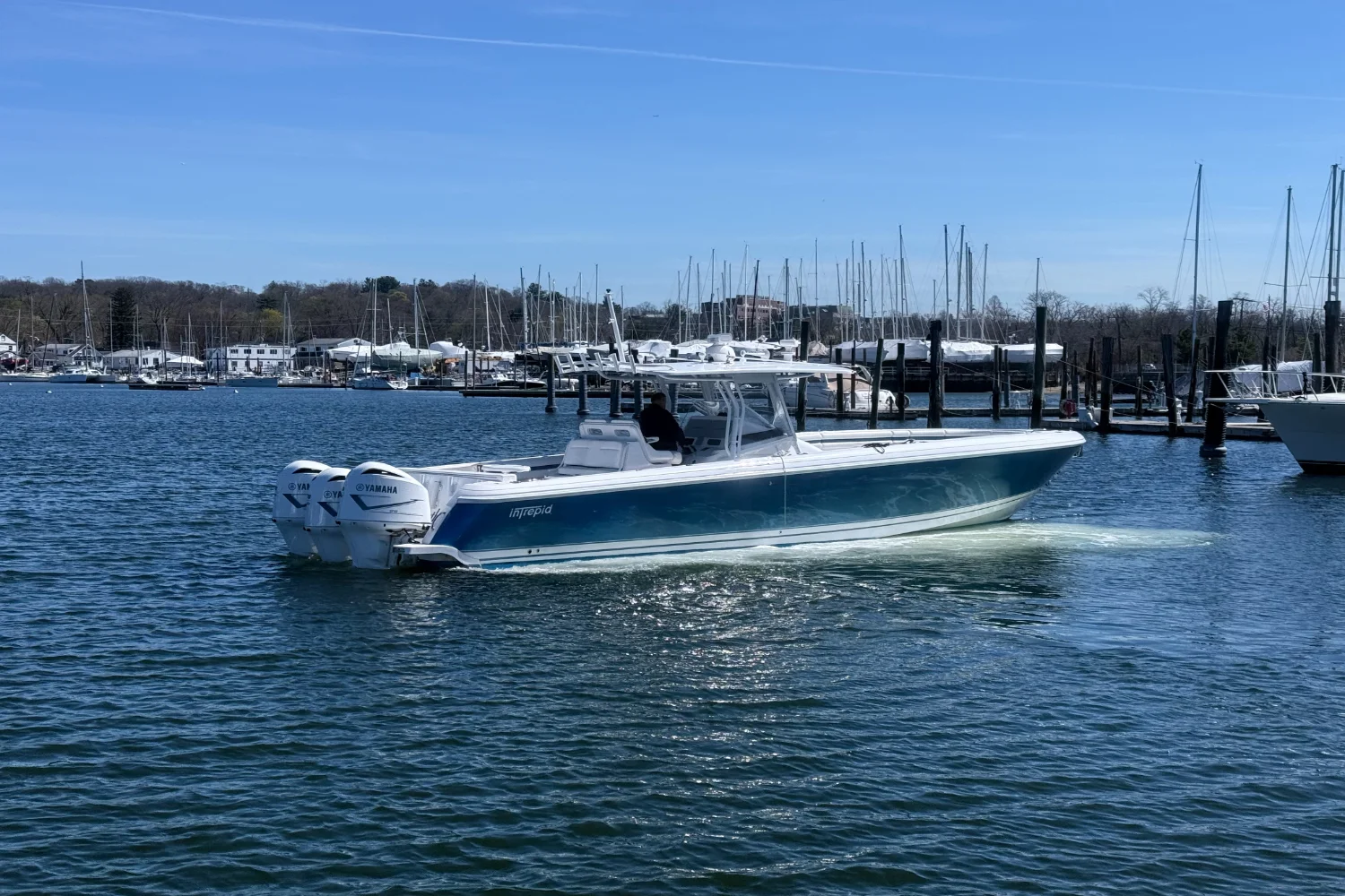 2017 Intrepid 400 Image Thumbnail #3