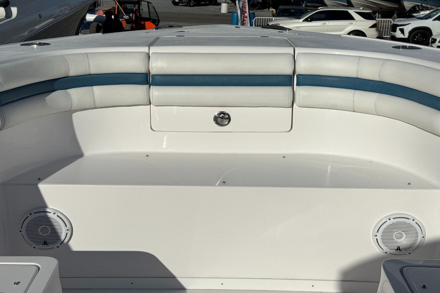 2017 Intrepid 400 Image Thumbnail #43