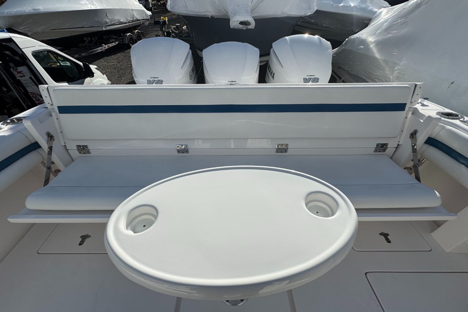 2017 Intrepid 400 Image Thumbnail #13