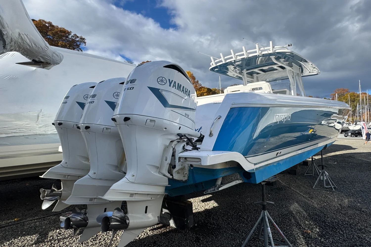 2017 Intrepid 400 Image Thumbnail #1