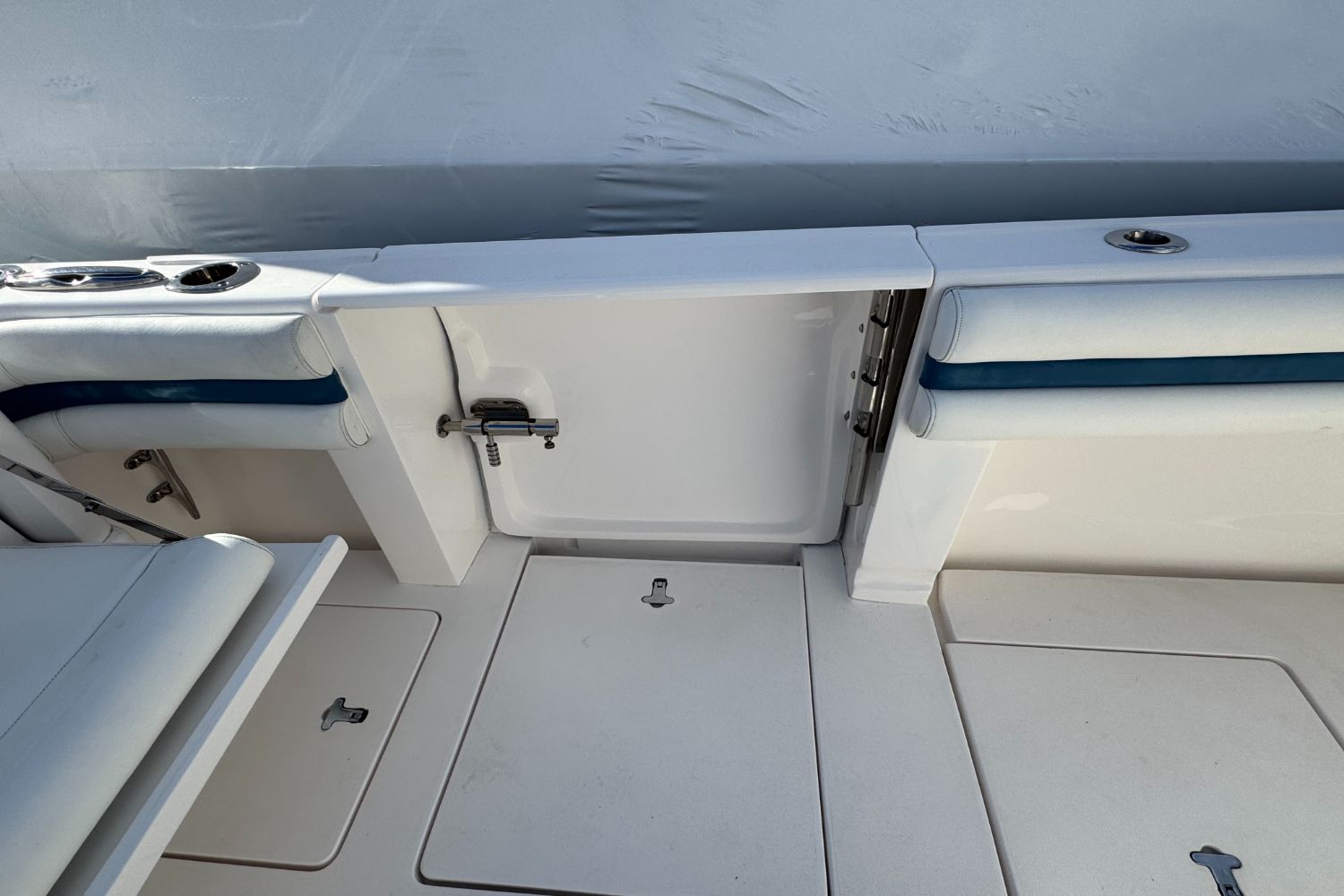 2017 Intrepid 400 Image Thumbnail #7