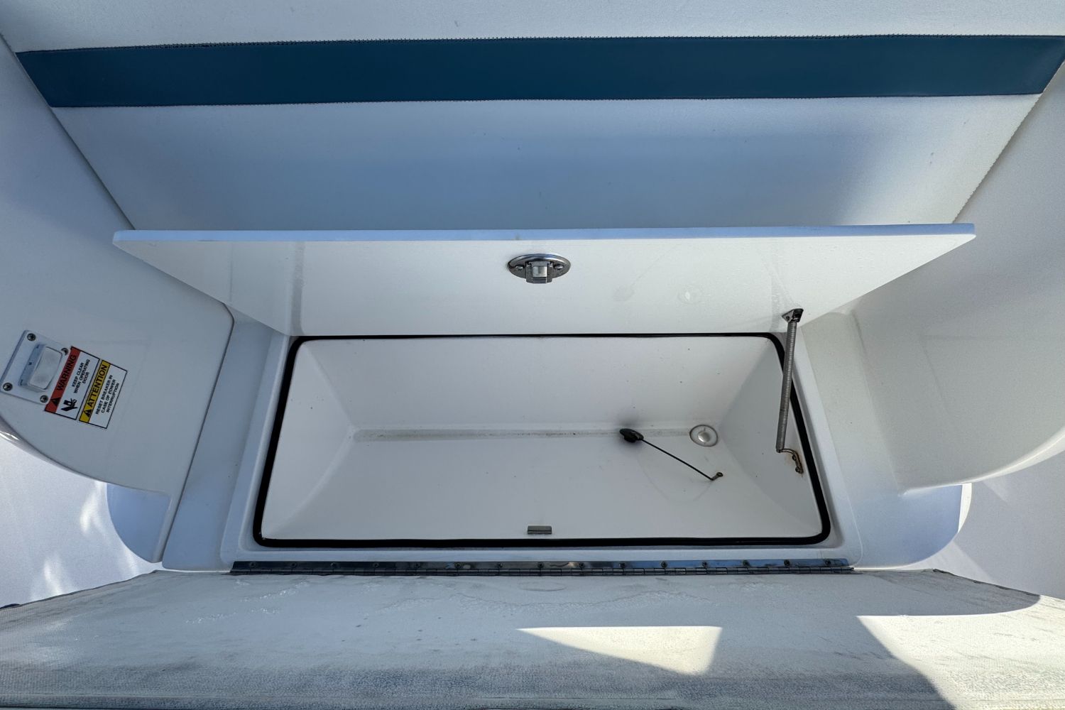 2017 Intrepid 400 Image Thumbnail #27