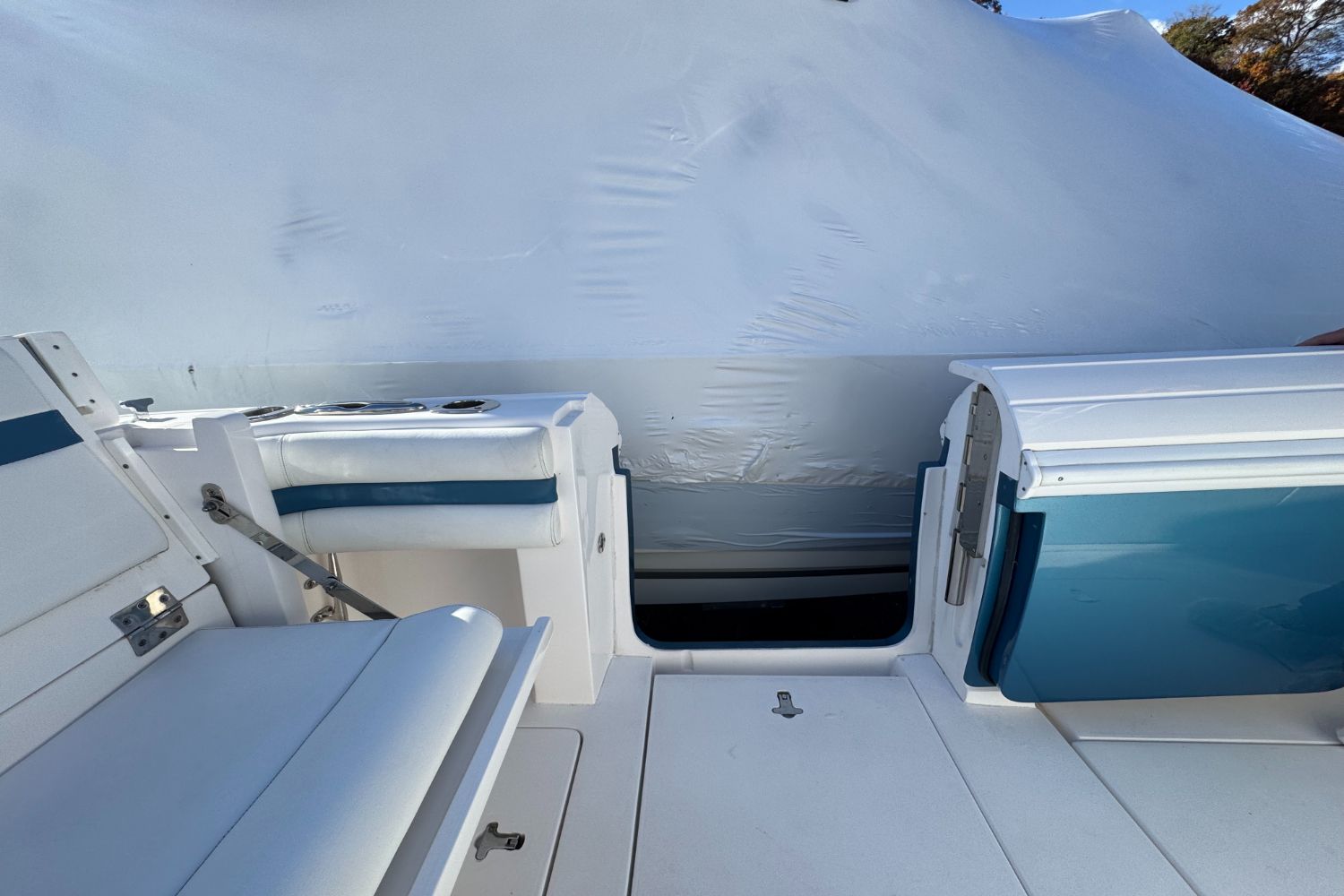 2017 Intrepid 400 Image Thumbnail #9