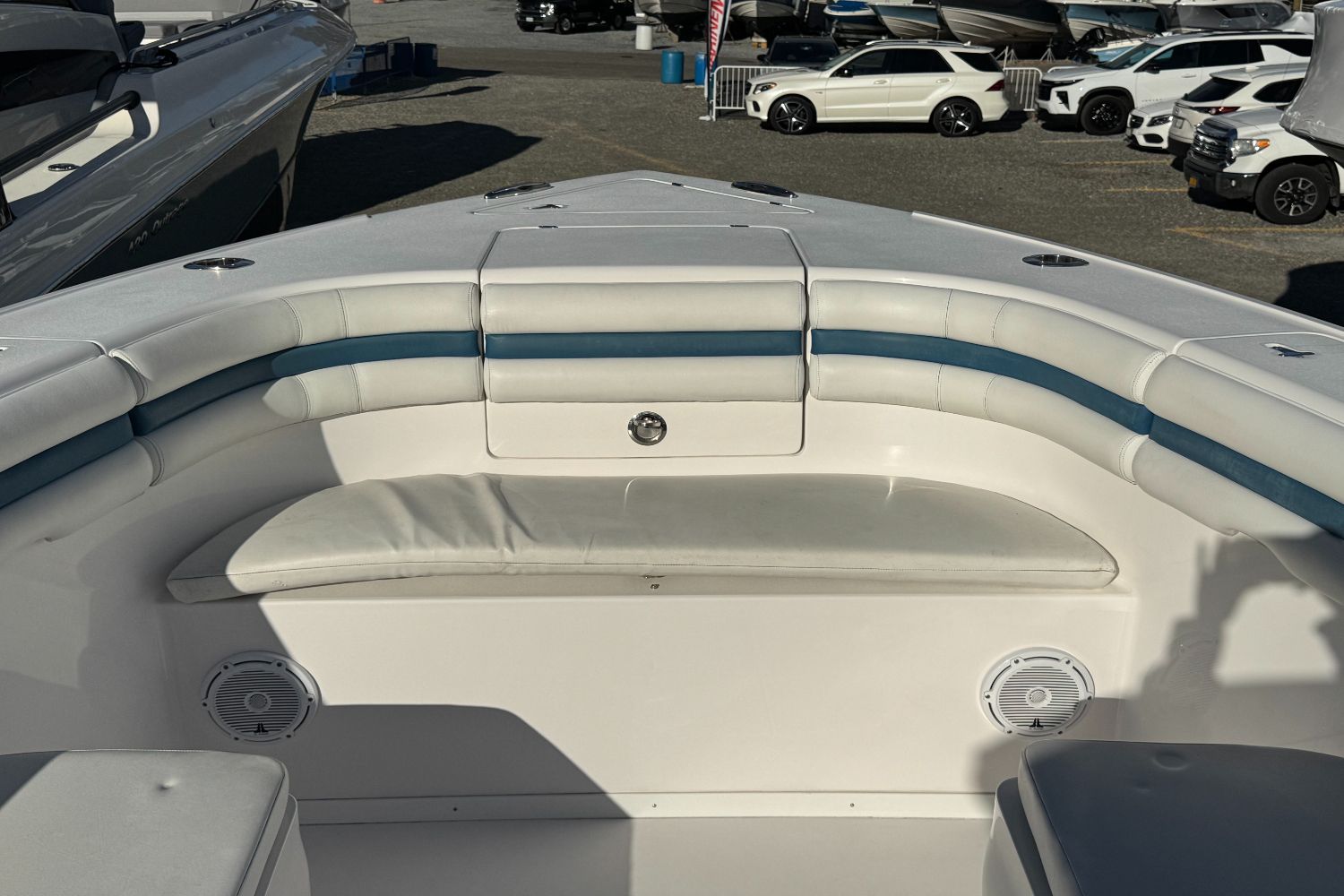 2017 Intrepid 400 Image Thumbnail #42