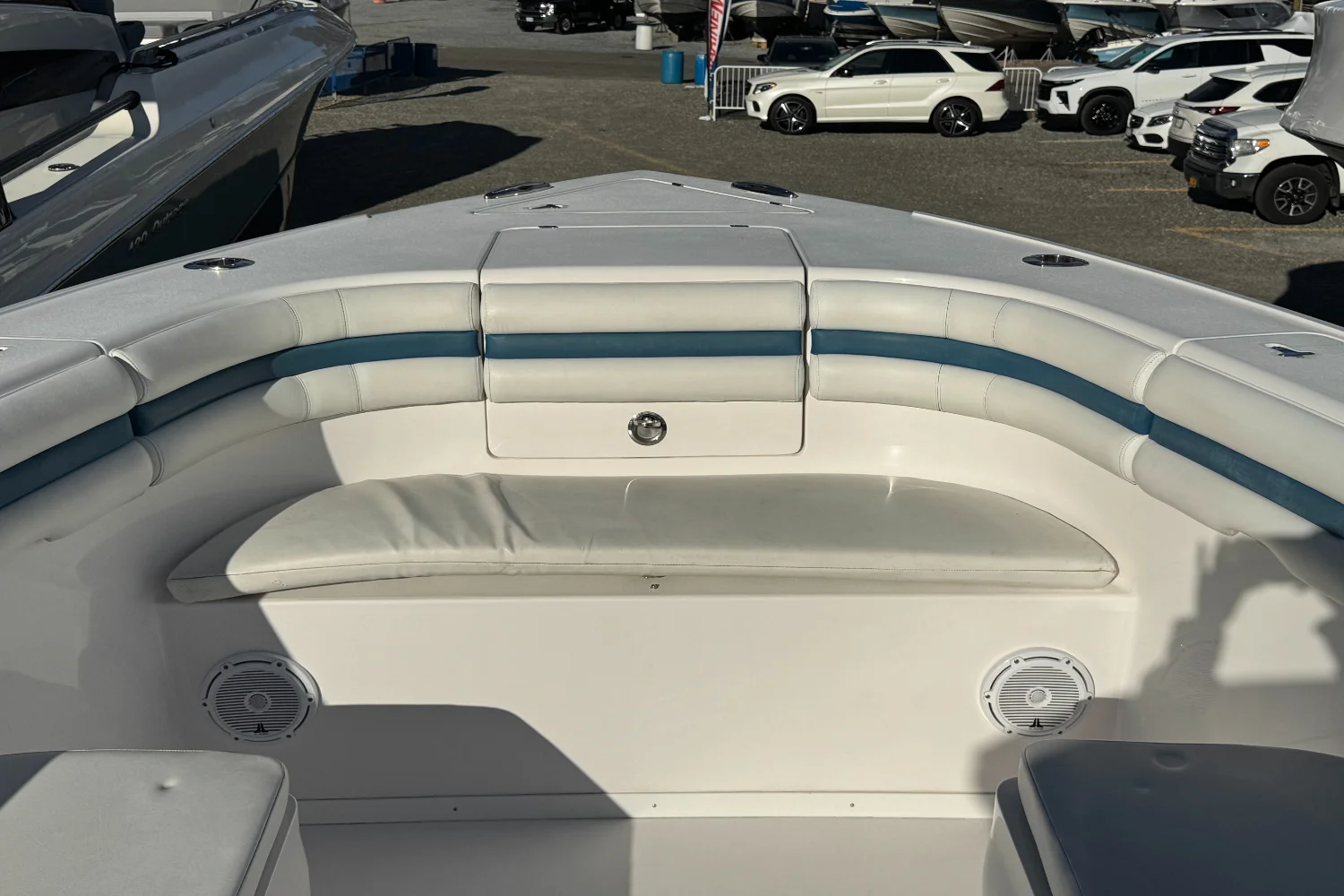 2017 Intrepid 400 Image Thumbnail #42