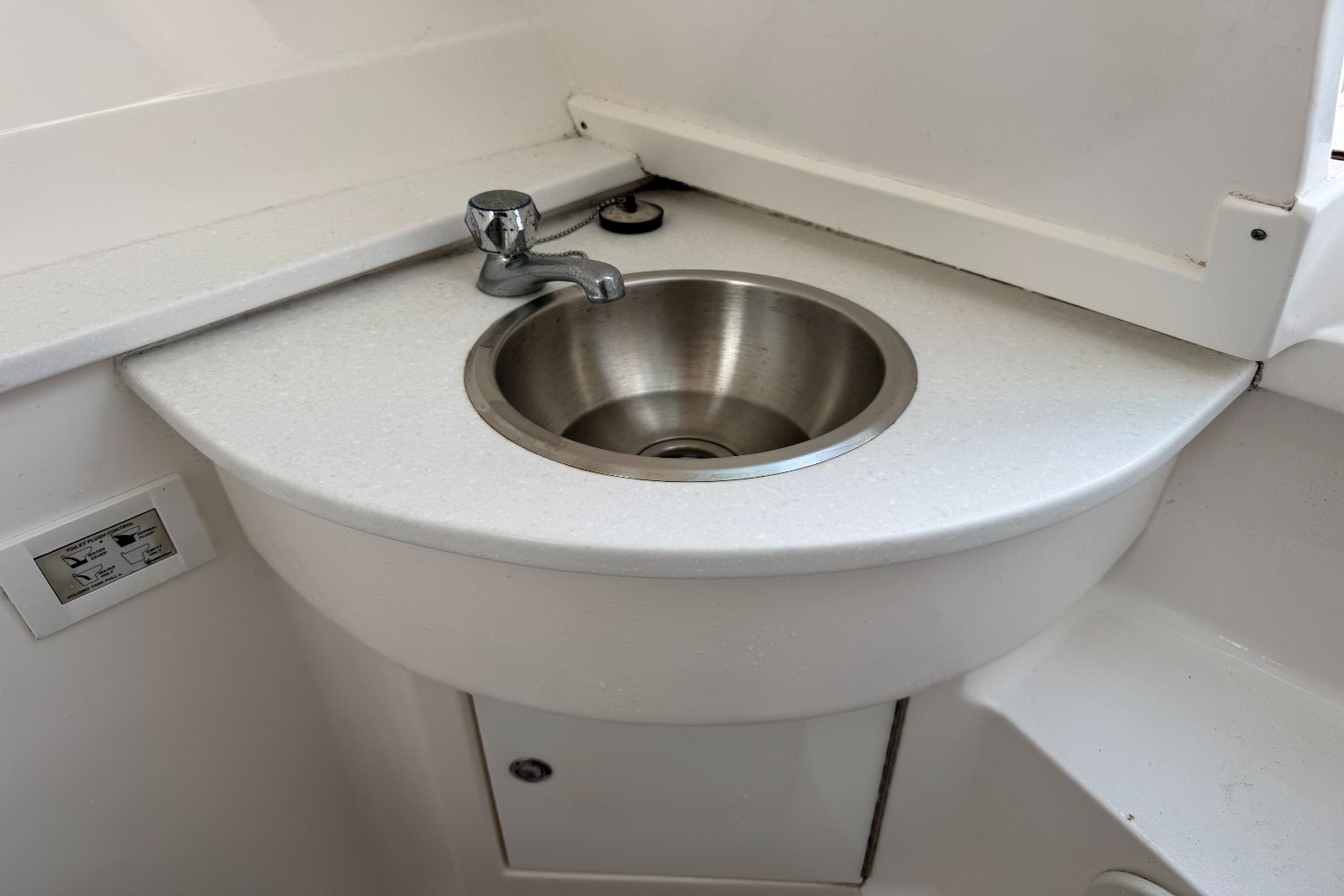 2017 Intrepid 400 Image Thumbnail #31