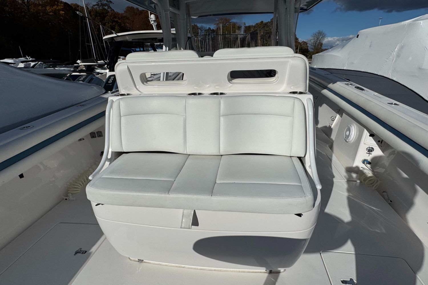 2017 Intrepid 400 Image Thumbnail #14