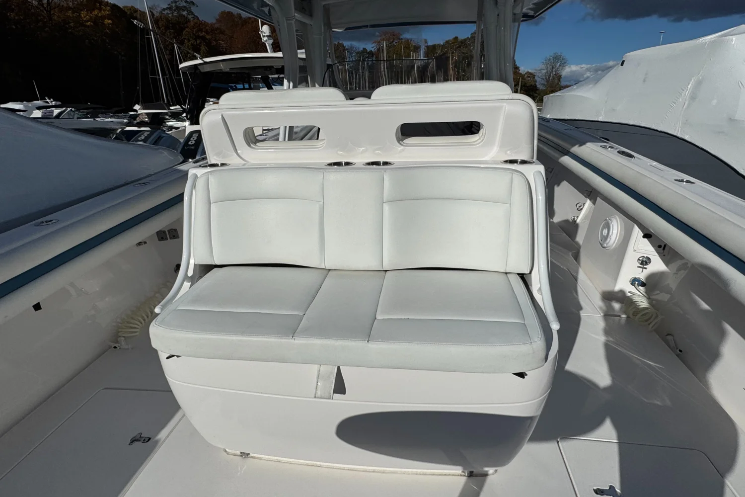 2017 Intrepid 400 Image Thumbnail #14