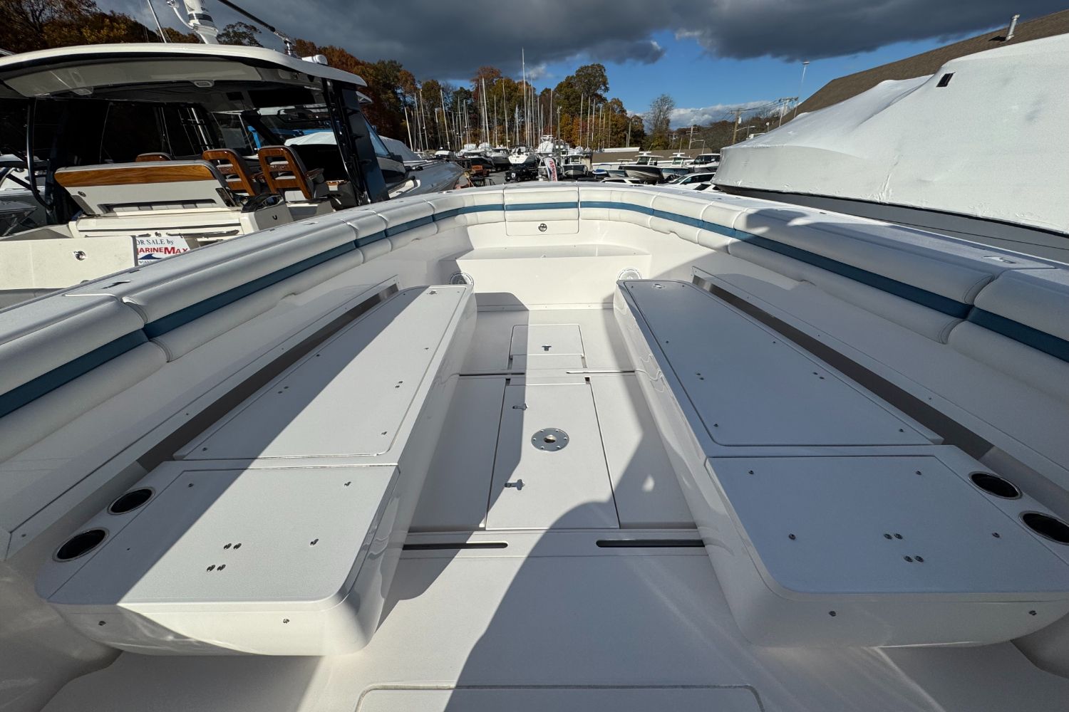 2017 Intrepid 400 Image Thumbnail #33