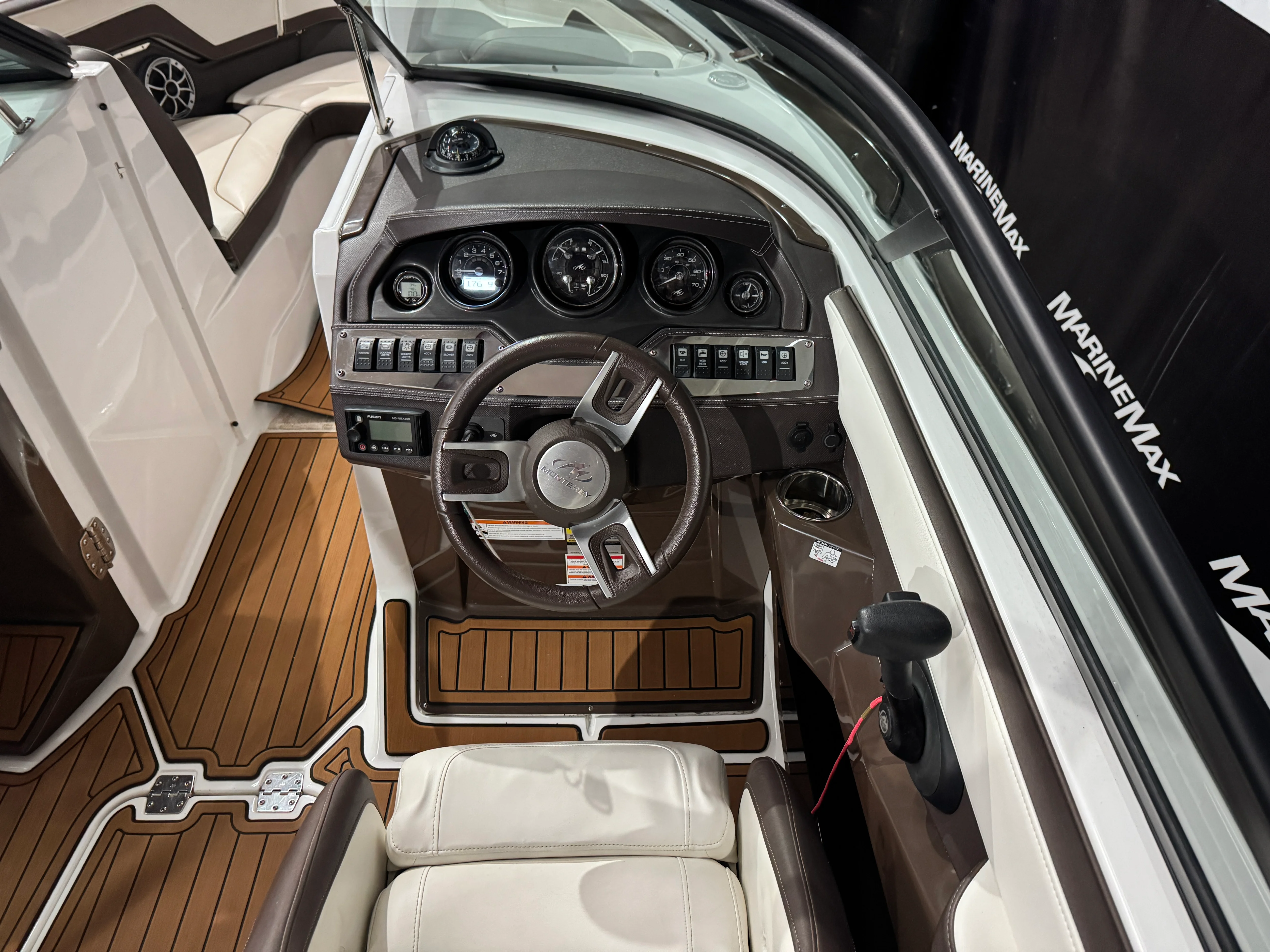 2018 Monterey 258SS Image Thumbnail #33